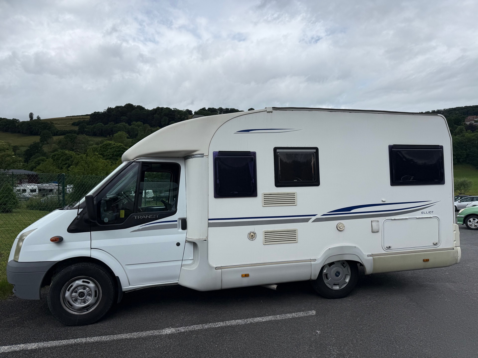 FORD Transit-image-0