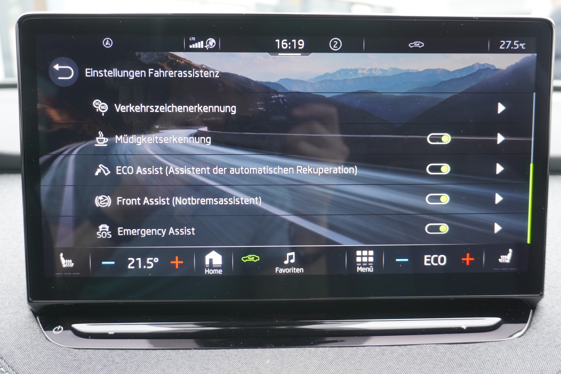 SKODA Enyaq iV 60-image-29