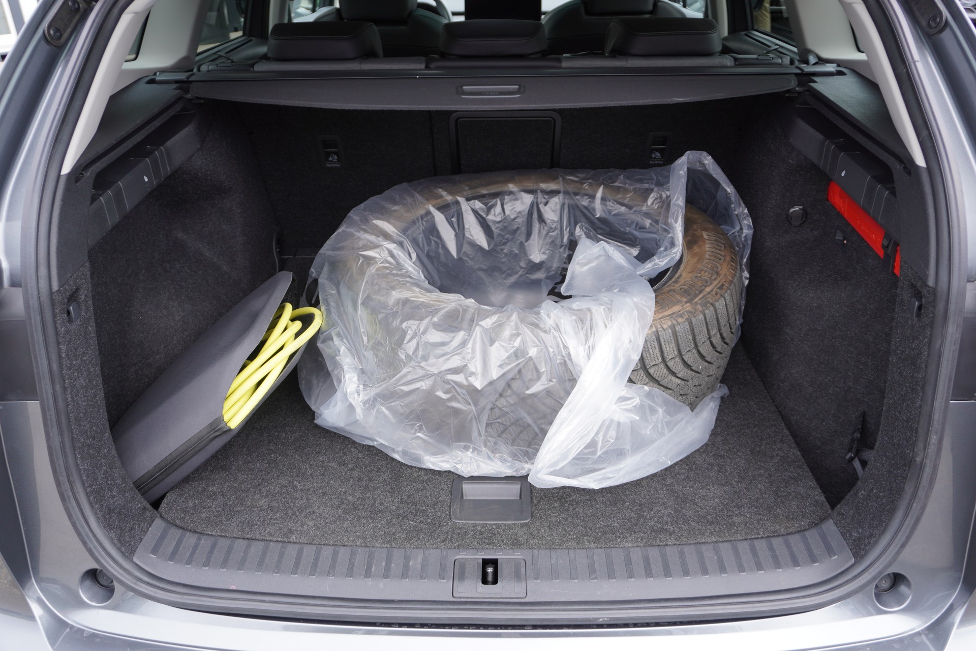 SKODA Enyaq iV 60-image-9