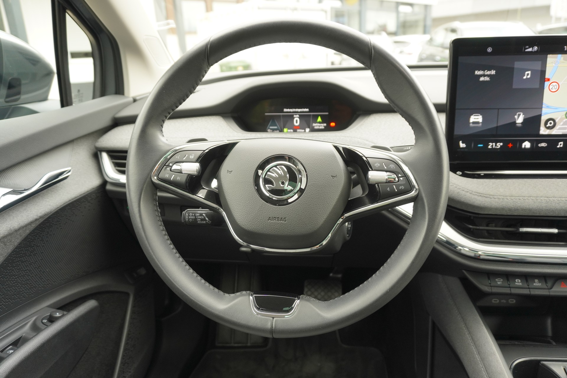 SKODA Enyaq iV 60-image-16