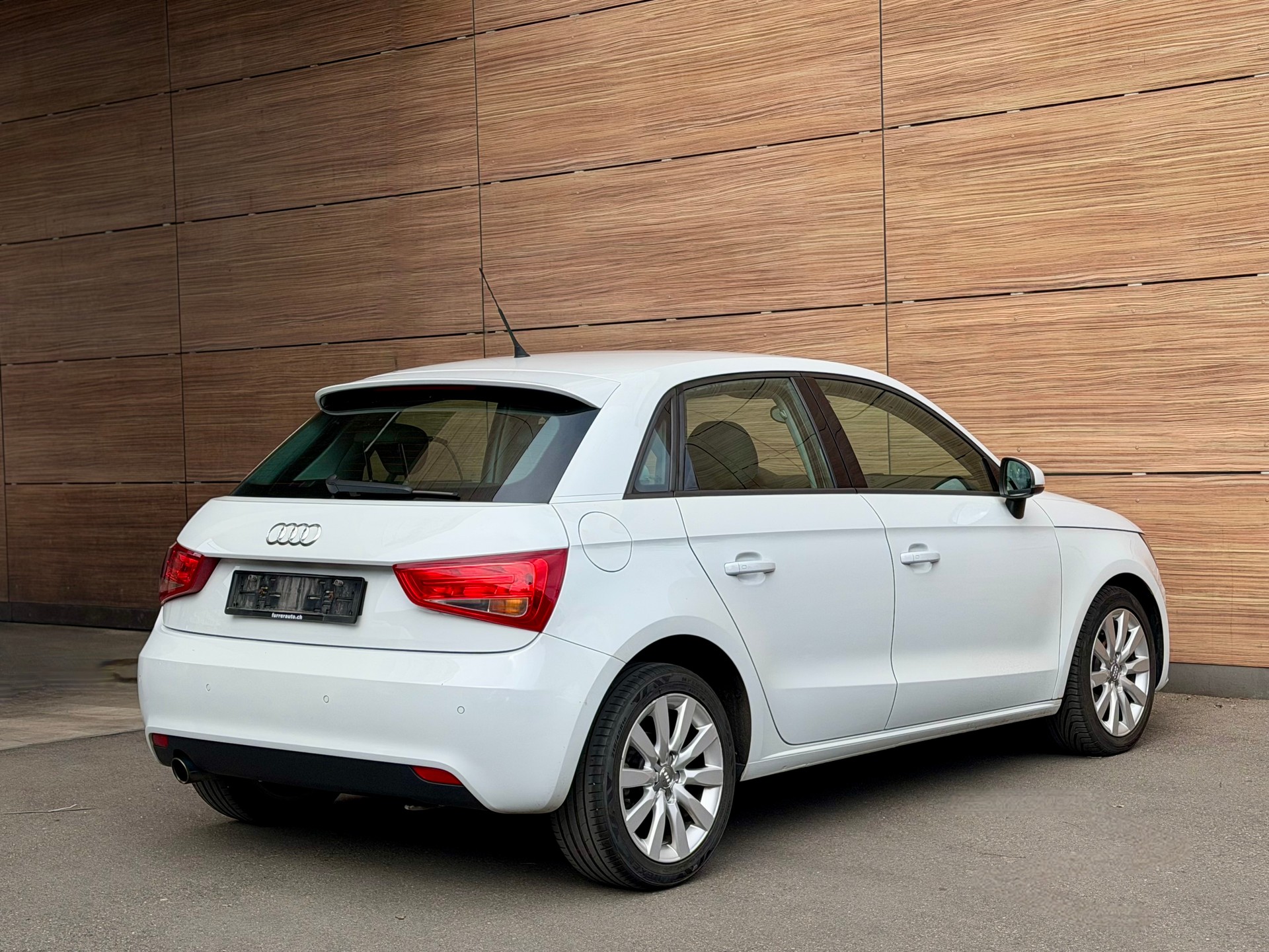 AUDI A1 Sportback 1.6 TDI Ambition - Sitzheizung.- Klimaautomatik --image-5