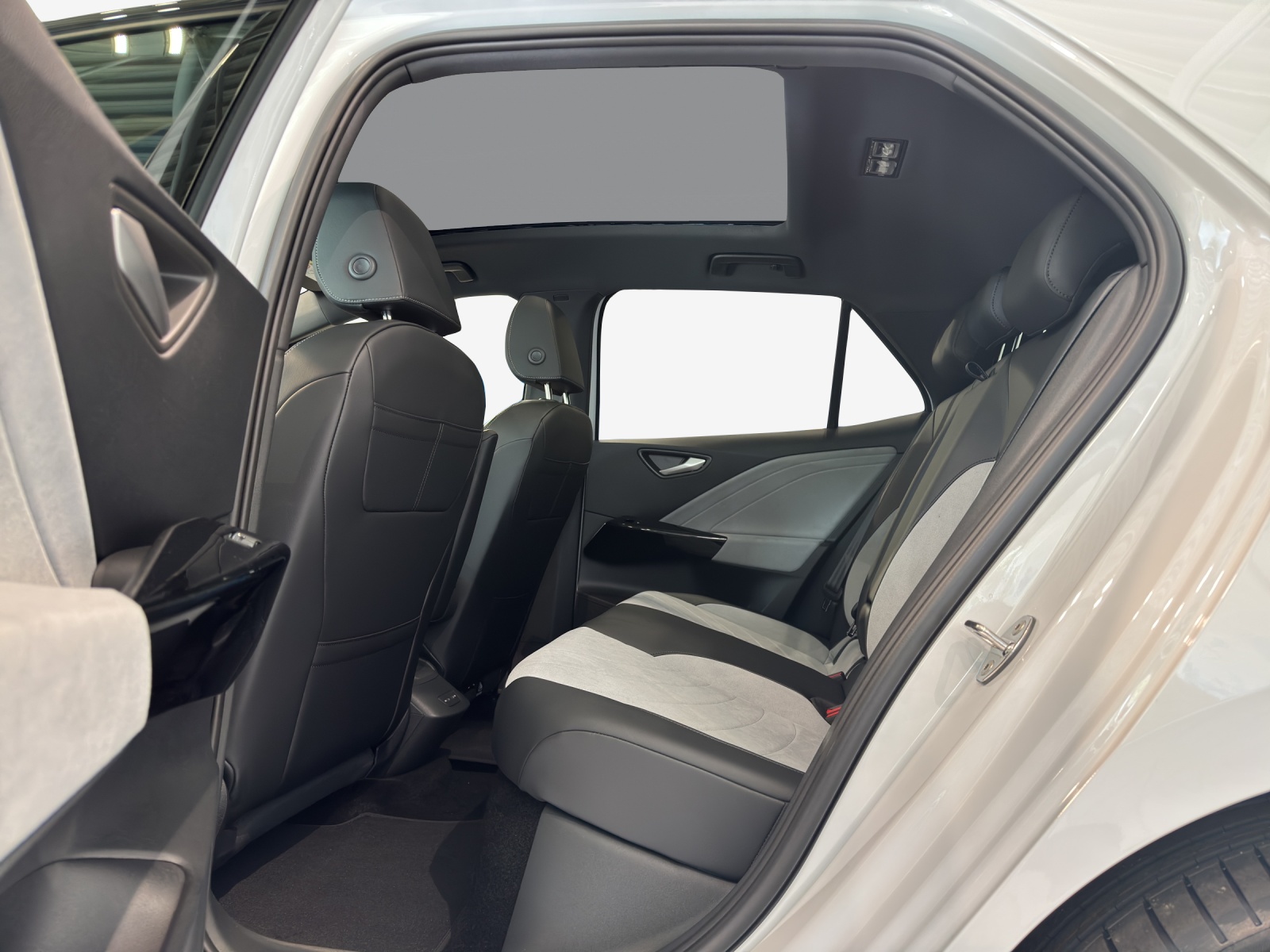 VW ID.3 Pro S 79 kWh Pro S United-image-11