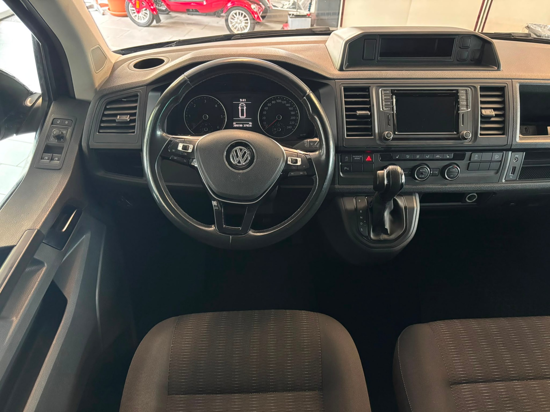 VW T6 2.0 TDI 4Motion DSG-image-8