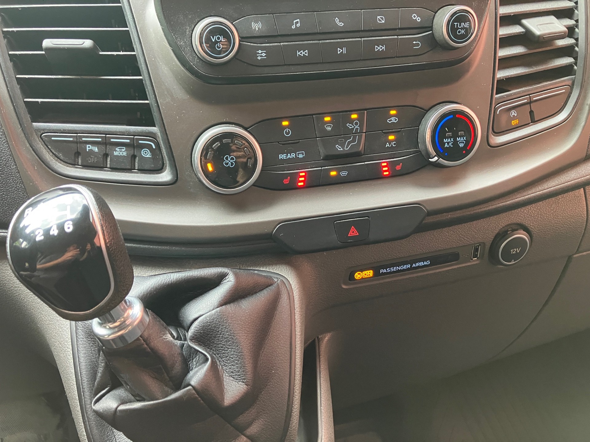 FORD Transit Custom Van 320 L1H1 Trend-image-6