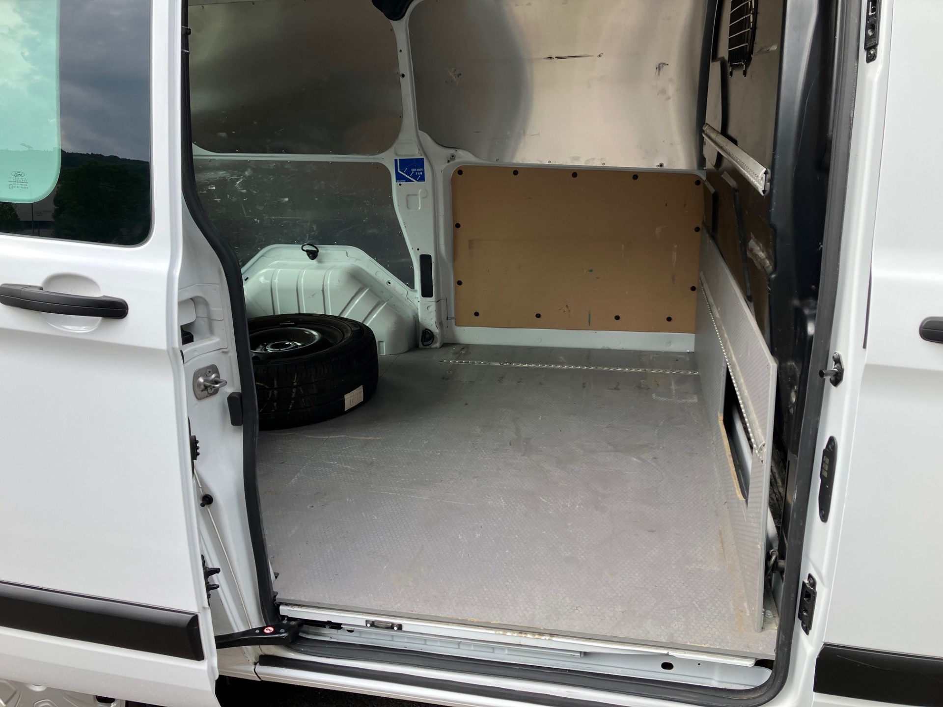 FORD Transit Custom Van 320 L1H1 Trend-image-8