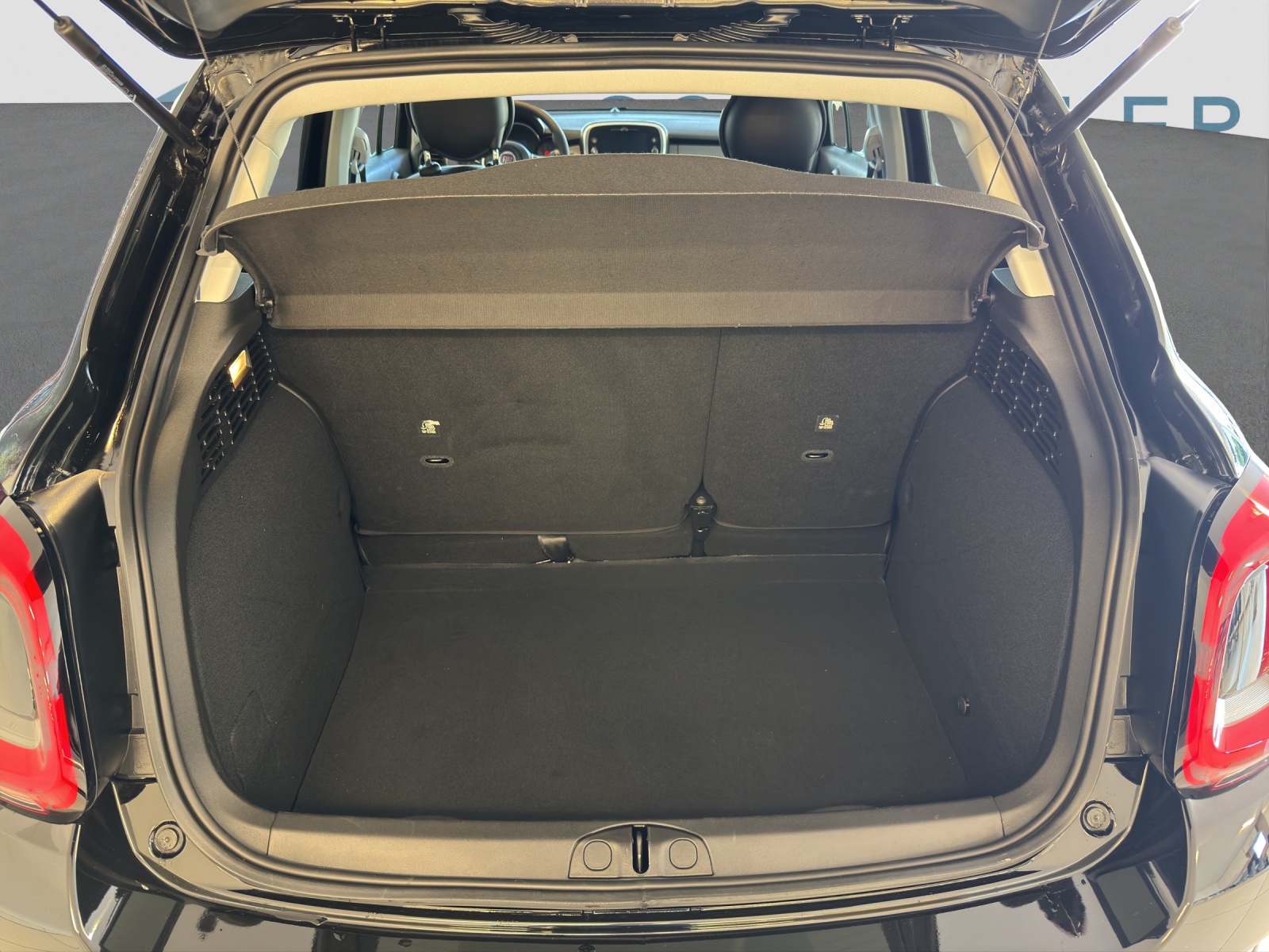 FIAT 500X 1.5 Hybrid Swiss Edition-image-6