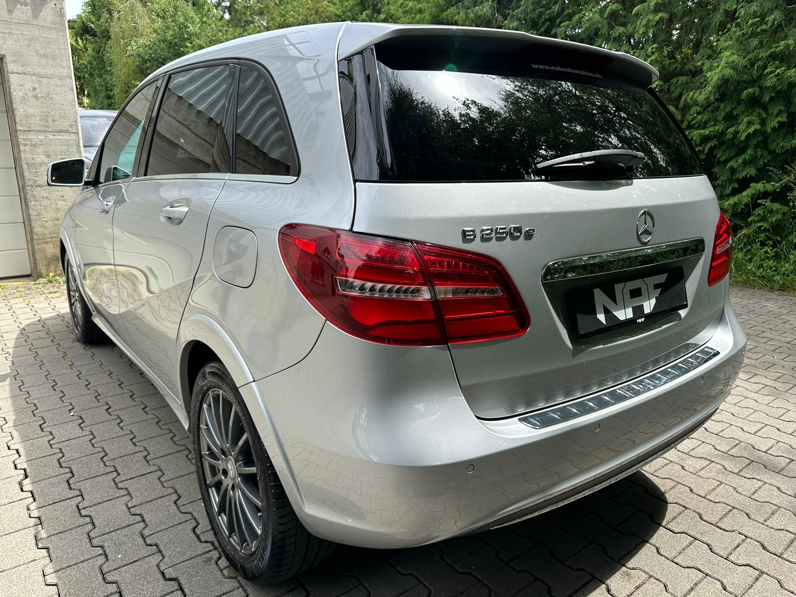 MERCEDES-BENZ B Electric Drive Urban-image-3
