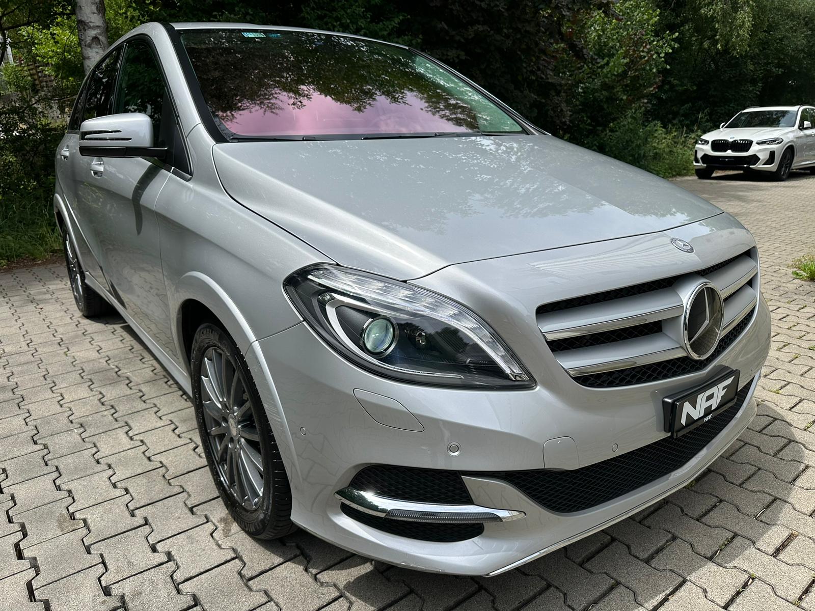 MERCEDES-BENZ B Electric Drive Urban-image-8