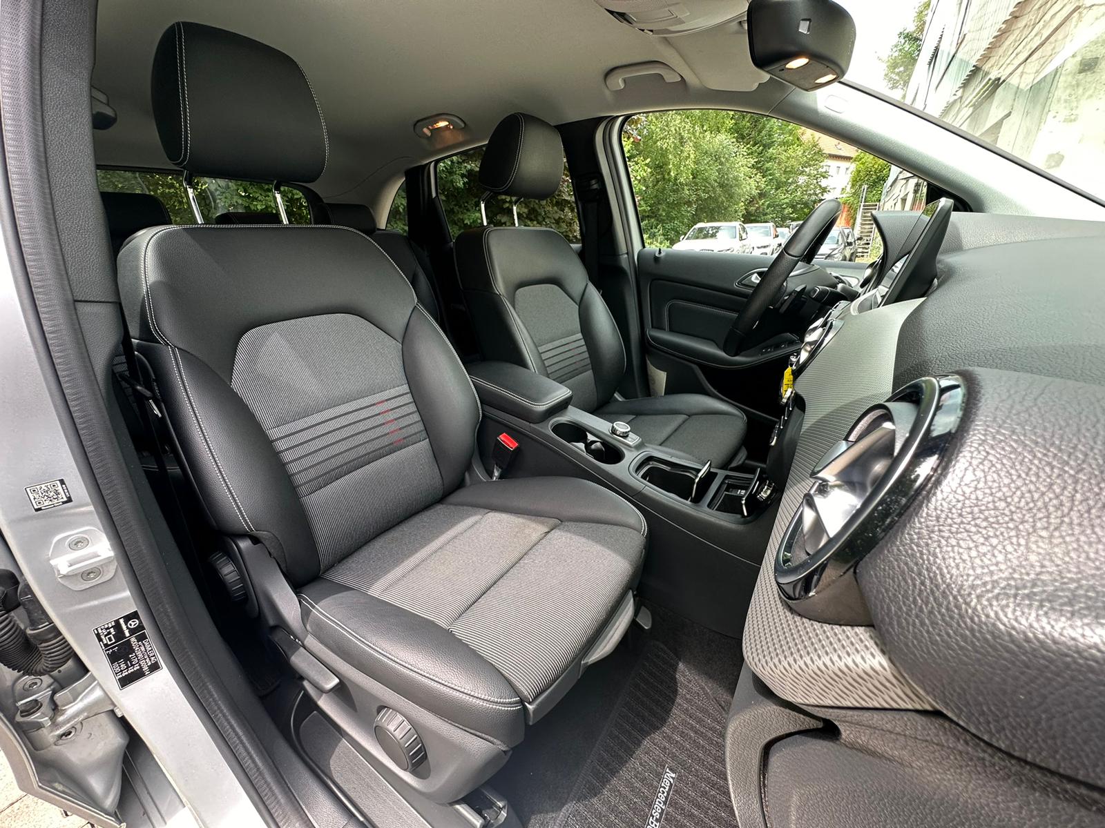 MERCEDES-BENZ B Electric Drive Urban-image-19