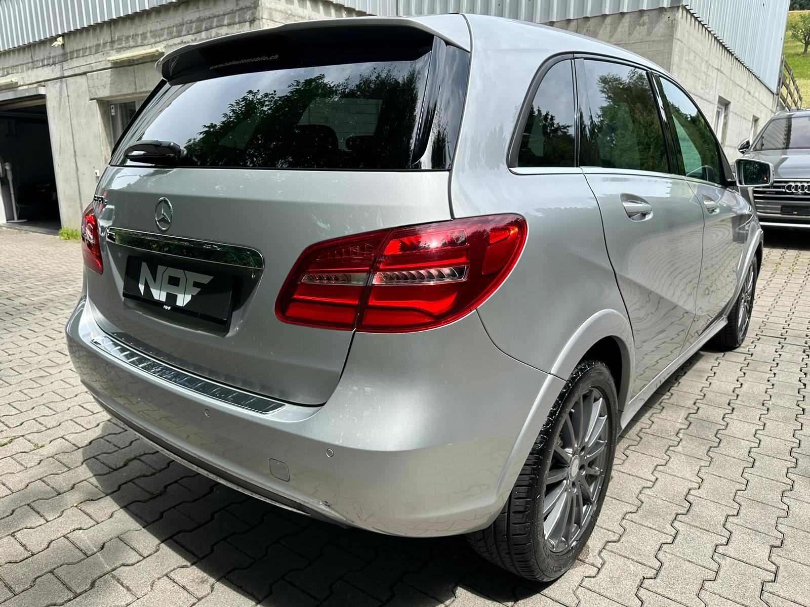 MERCEDES-BENZ B Electric Drive Urban-image-5