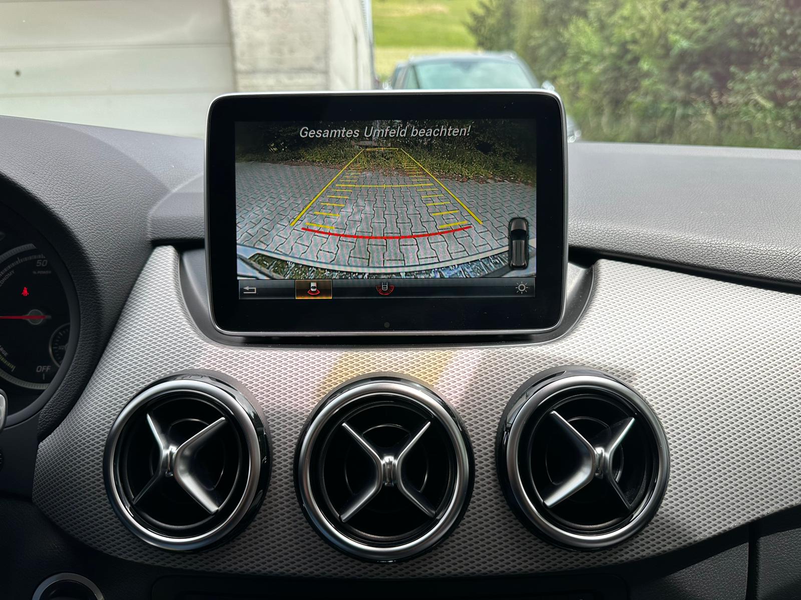 MERCEDES-BENZ B Electric Drive Urban-image-22