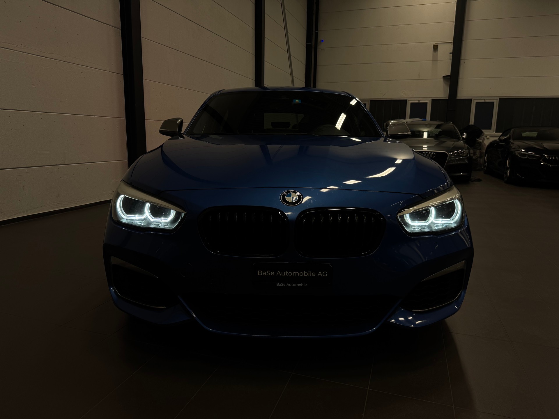 BMW M140i xDrive Steptronic-image-7