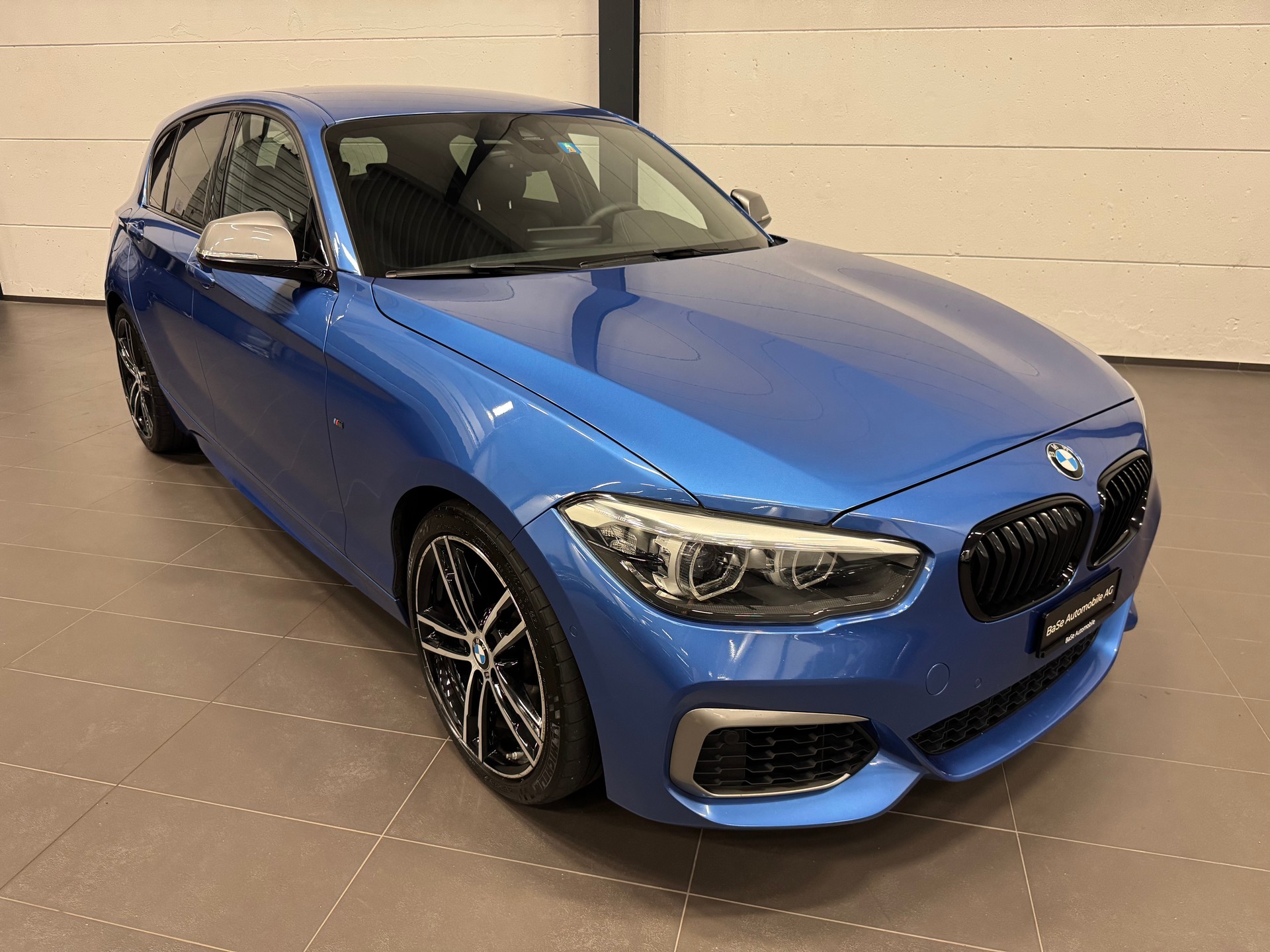 BMW M140i xDrive Steptronic-image-1