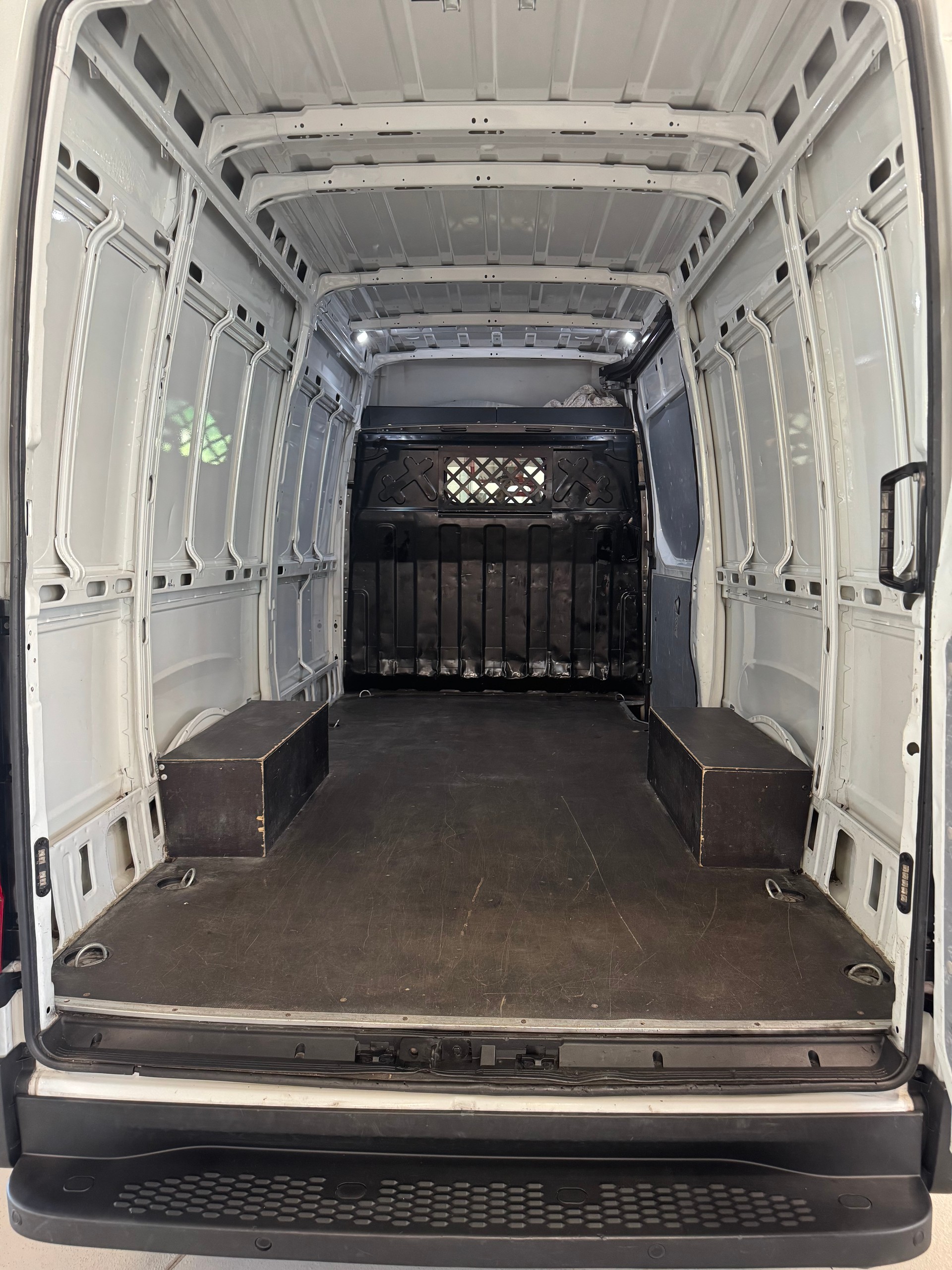 IVECO 35 S 14 A8 V-image-11