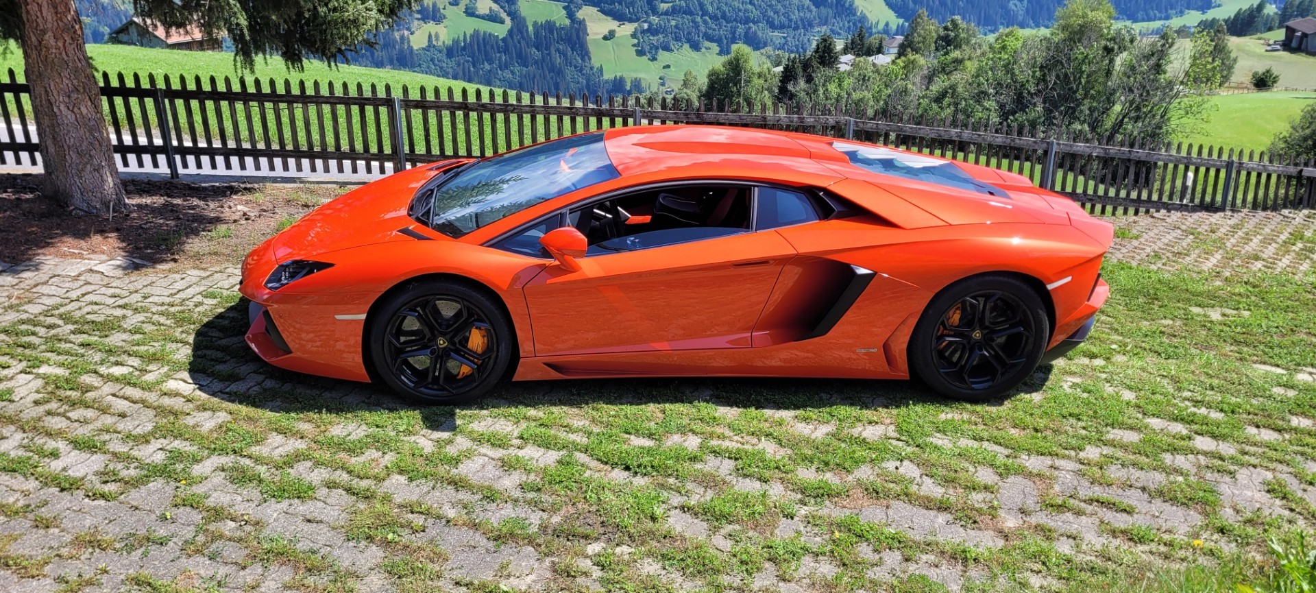 LAMBORGHINI Aventador LP700-4 Coupé E-Gear-image-6