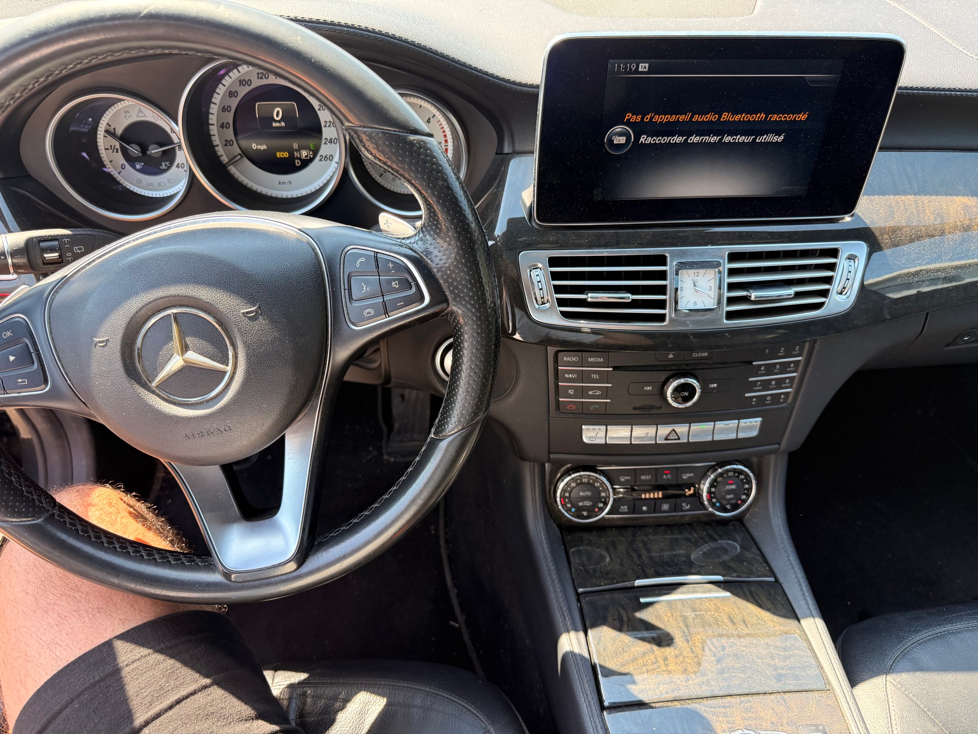 MERCEDES-BENZ CLS Shooting Brake 350 BlueTEC 4Matic 7G-Tronic-image-8