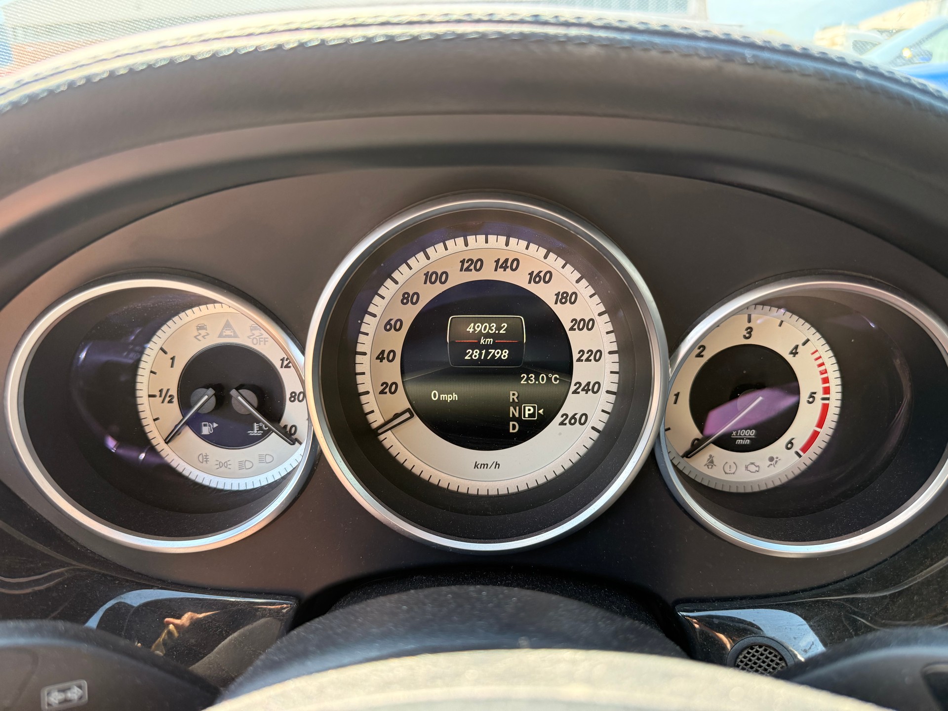 MERCEDES-BENZ CLS Shooting Brake 350 BlueTEC 4Matic 7G-Tronic-image-7