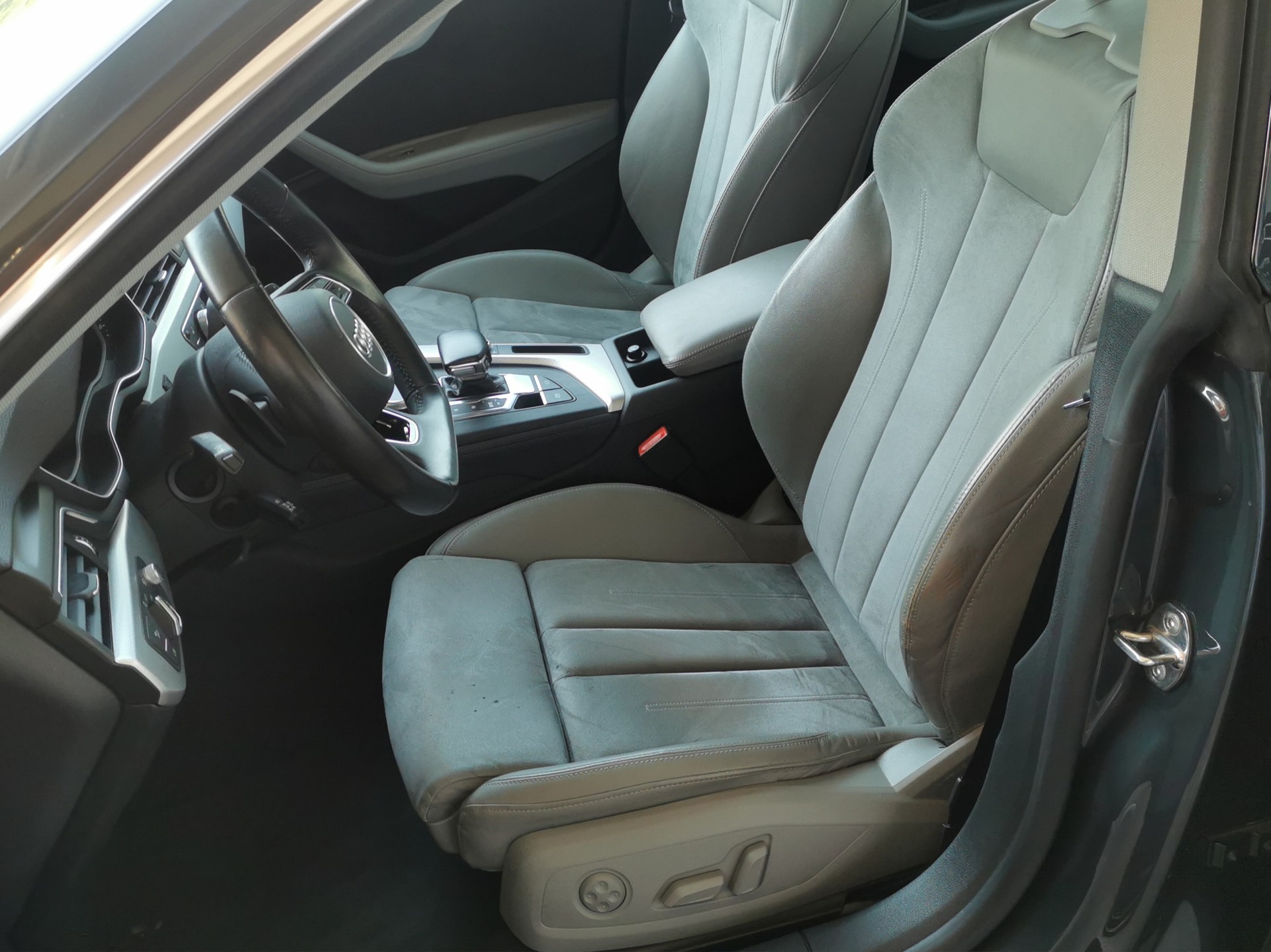 AUDI A5 Sportback 3.0 TDI Sport quattro tiptronic-image-12