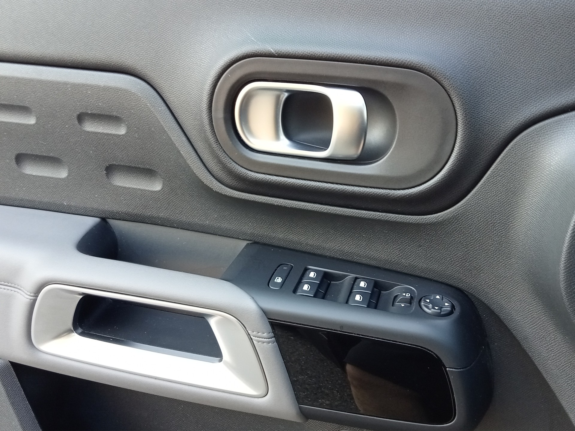 CITROEN C5 Aircross 1.2i PureTech Shine-image-15