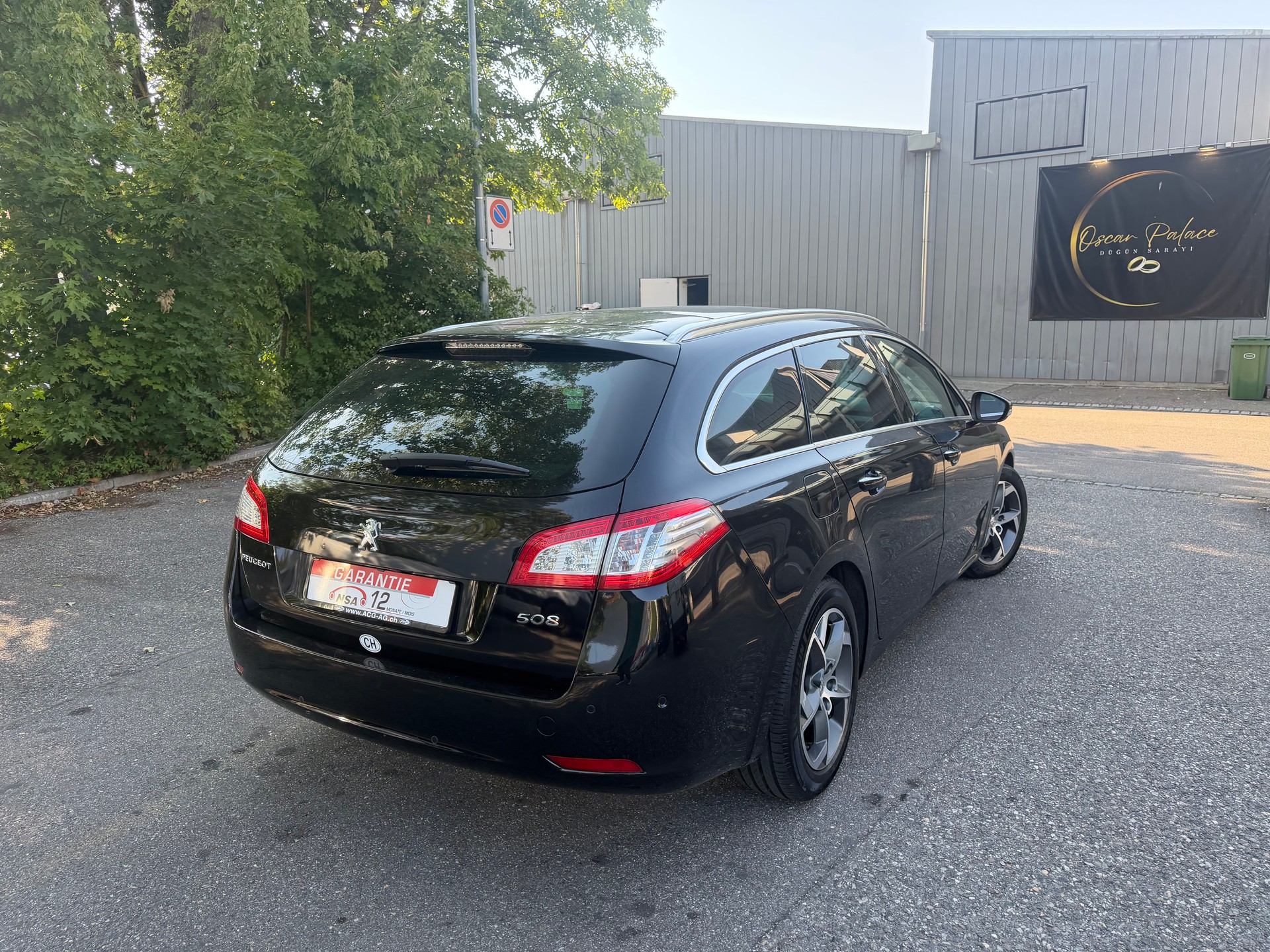 PEUGEOT 508 SW 2.0 BlueHDi Allure Automatic * Teil-Leder * Gr. Navi * Klima-auto * PDC V&H * RF-Kamera * Panoramadach * Frisch Ab MFK-image-4