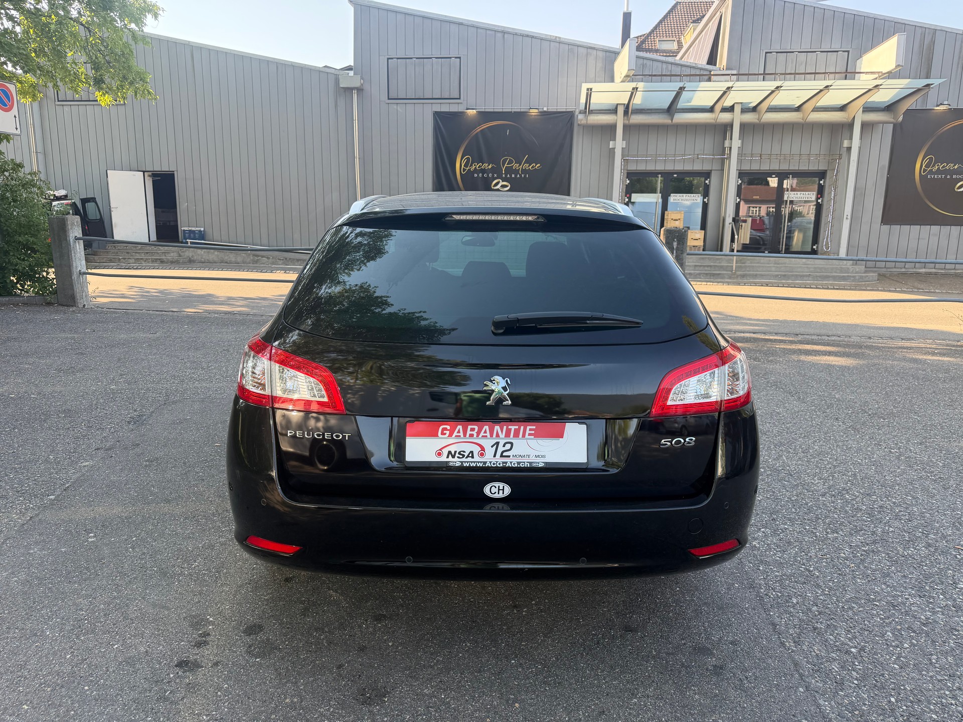 PEUGEOT 508 SW 2.0 BlueHDi Allure Automatic * Teil-Leder * Gr. Navi * Klima-auto * PDC V&H * RF-Kamera * Panoramadach * Frisch Ab MFK-image-12