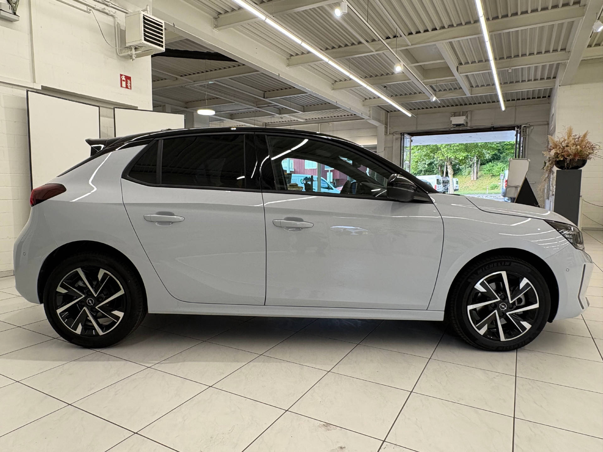 OPEL Corsa 1.2 T Hybrid GS-image-3
