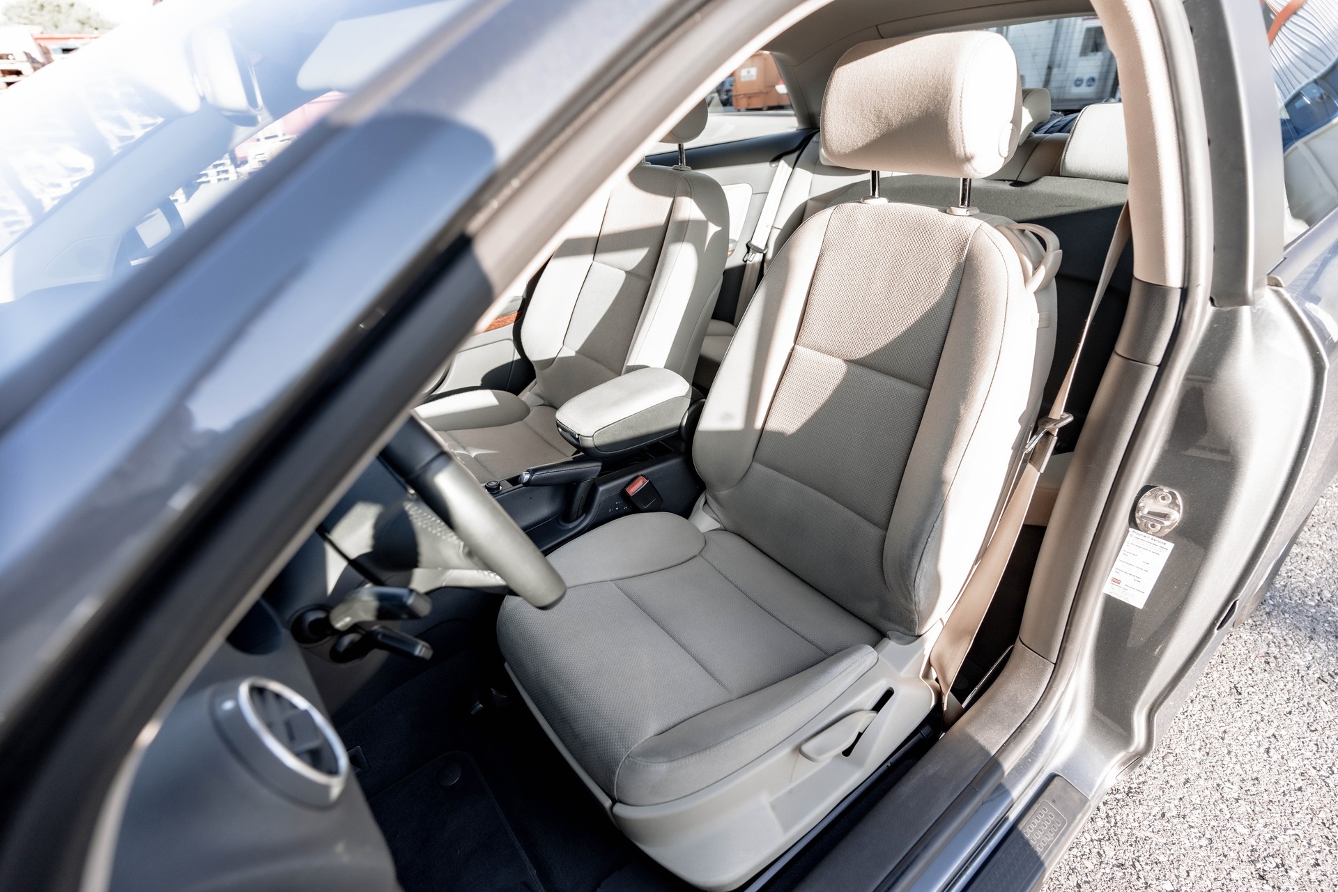 AUDI A3 1.6 Ambiente Automatic * aus 1. Hand * Top gepflegtes Fahrzeug *-image-9