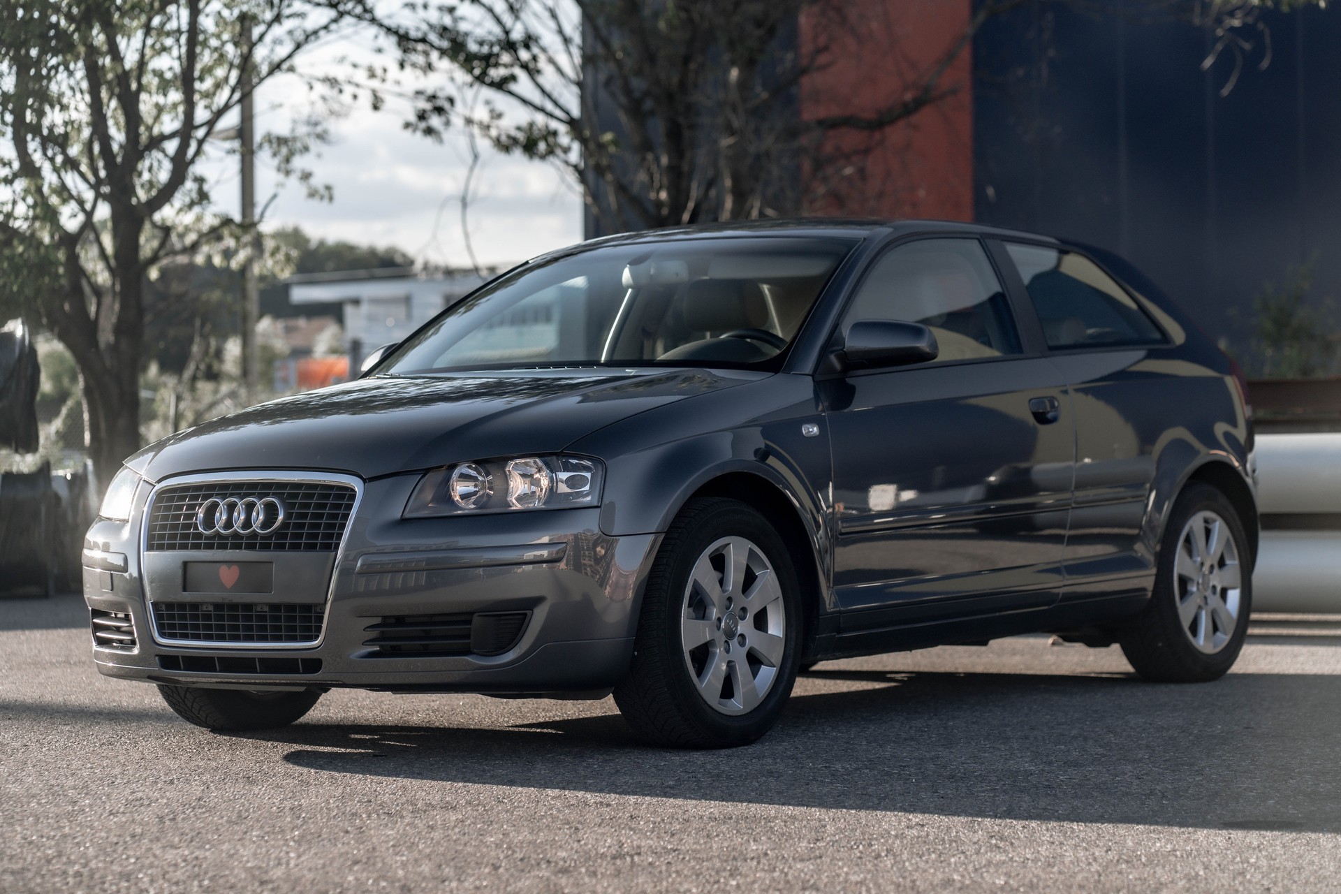 AUDI A3 1.6 Ambiente Automatic * aus 1. Hand * Top gepflegtes Fahrzeug *-image-0
