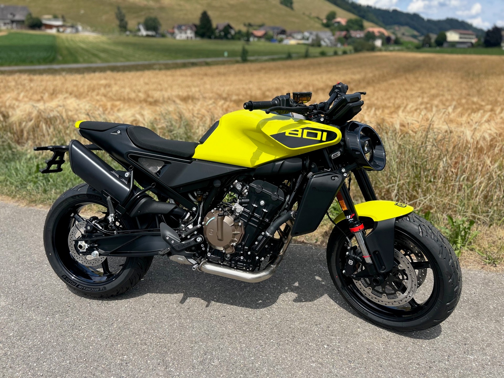 HUSQVARNA SVARTPILEN 801
