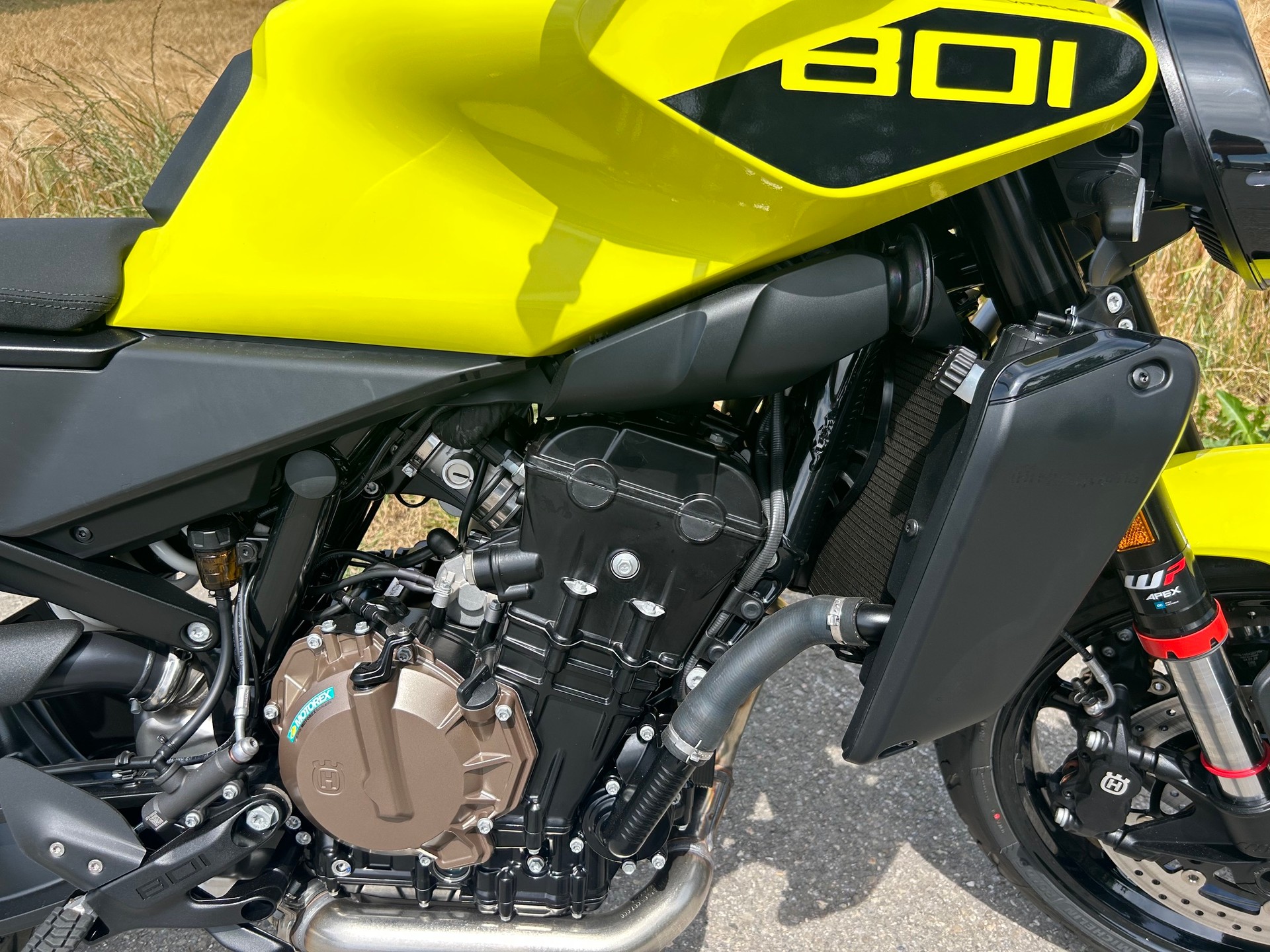 HUSQVARNA SVARTPILEN 801-image-2
