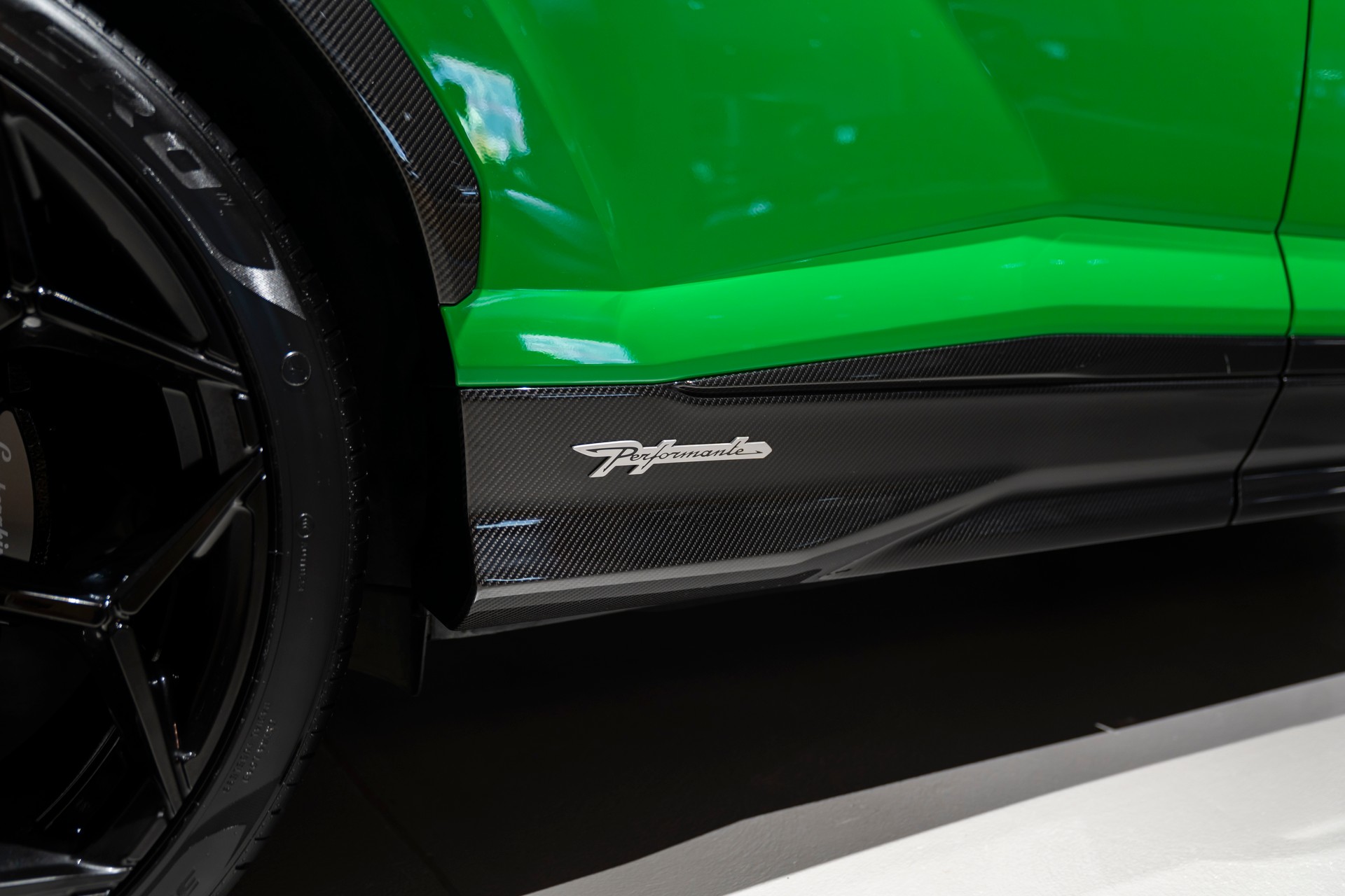 LAMBORGHINI Urus Performante-image-9