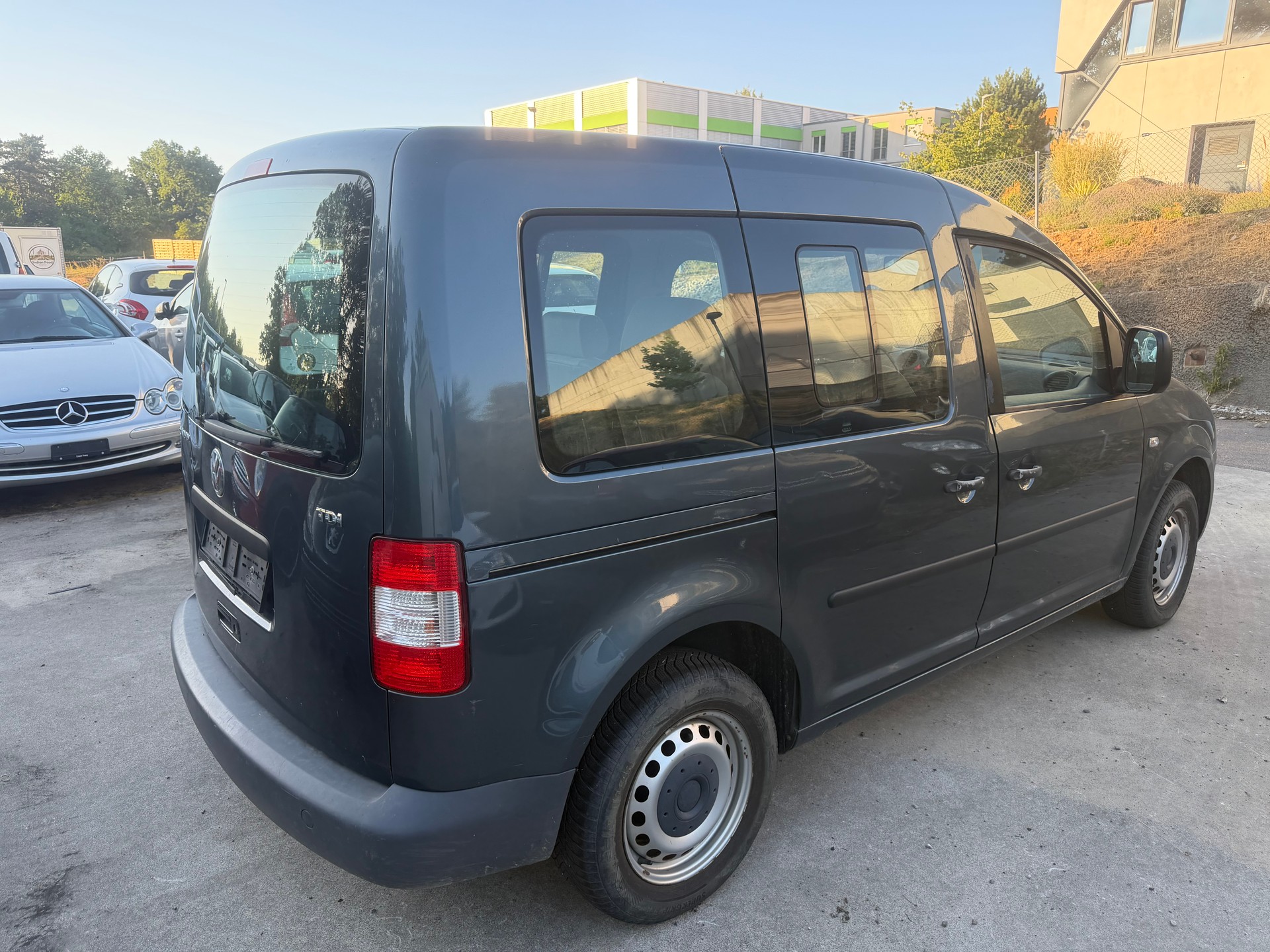 VW Caddy 1.9TDI PD-image-2