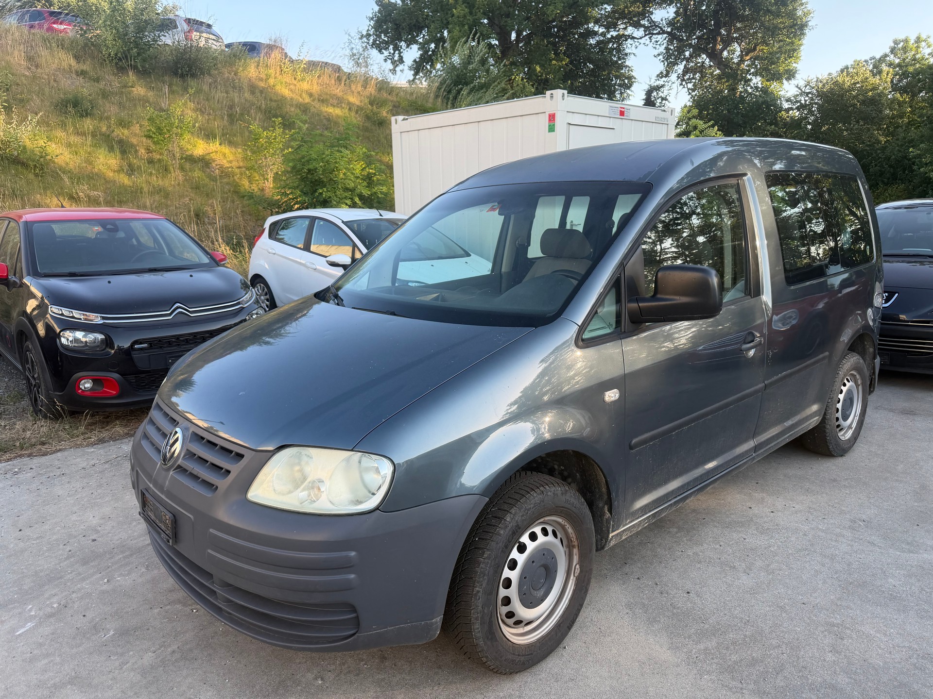 VW Caddy 1.9TDI PD-image-0