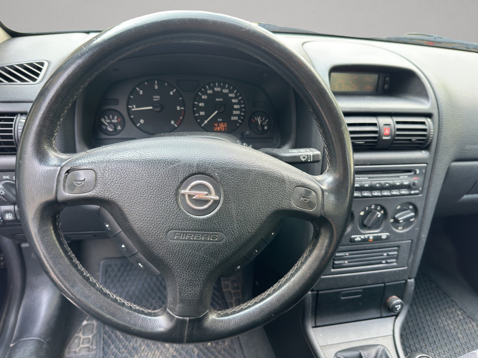 OPEL Astra Caravan 2.0 DTi Comfort-image-9