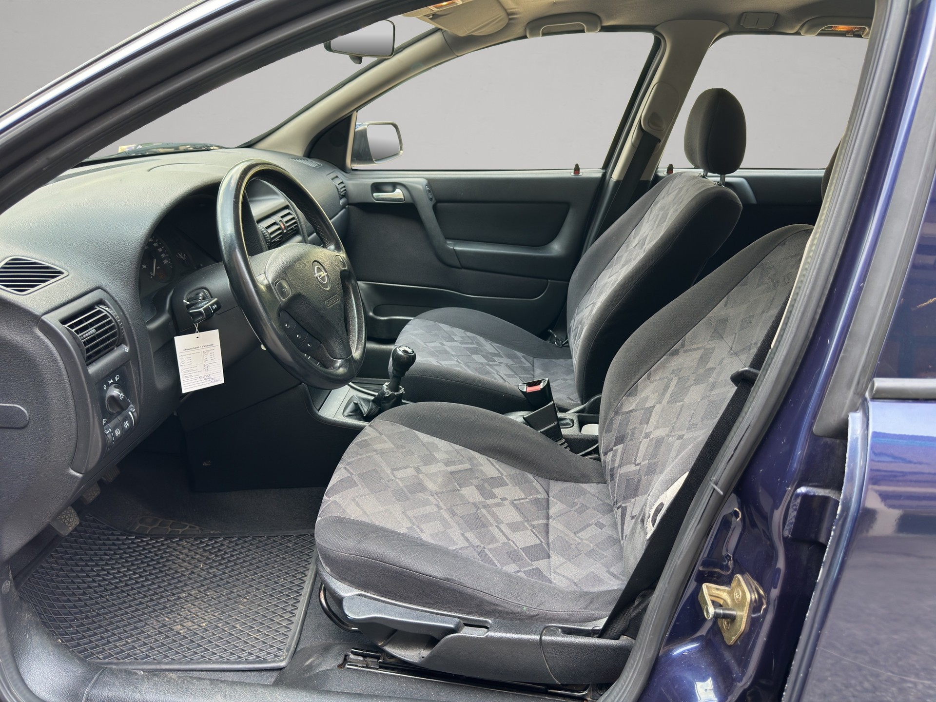OPEL Astra Caravan 2.0 DTi Comfort-image-7
