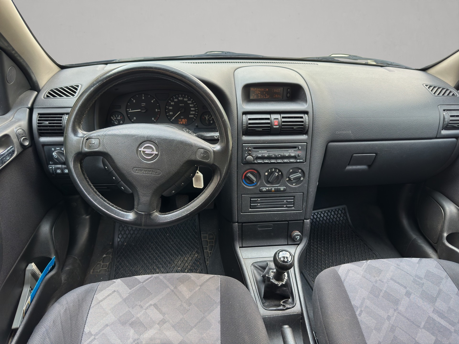 OPEL Astra Caravan 2.0 DTi Comfort-image-8