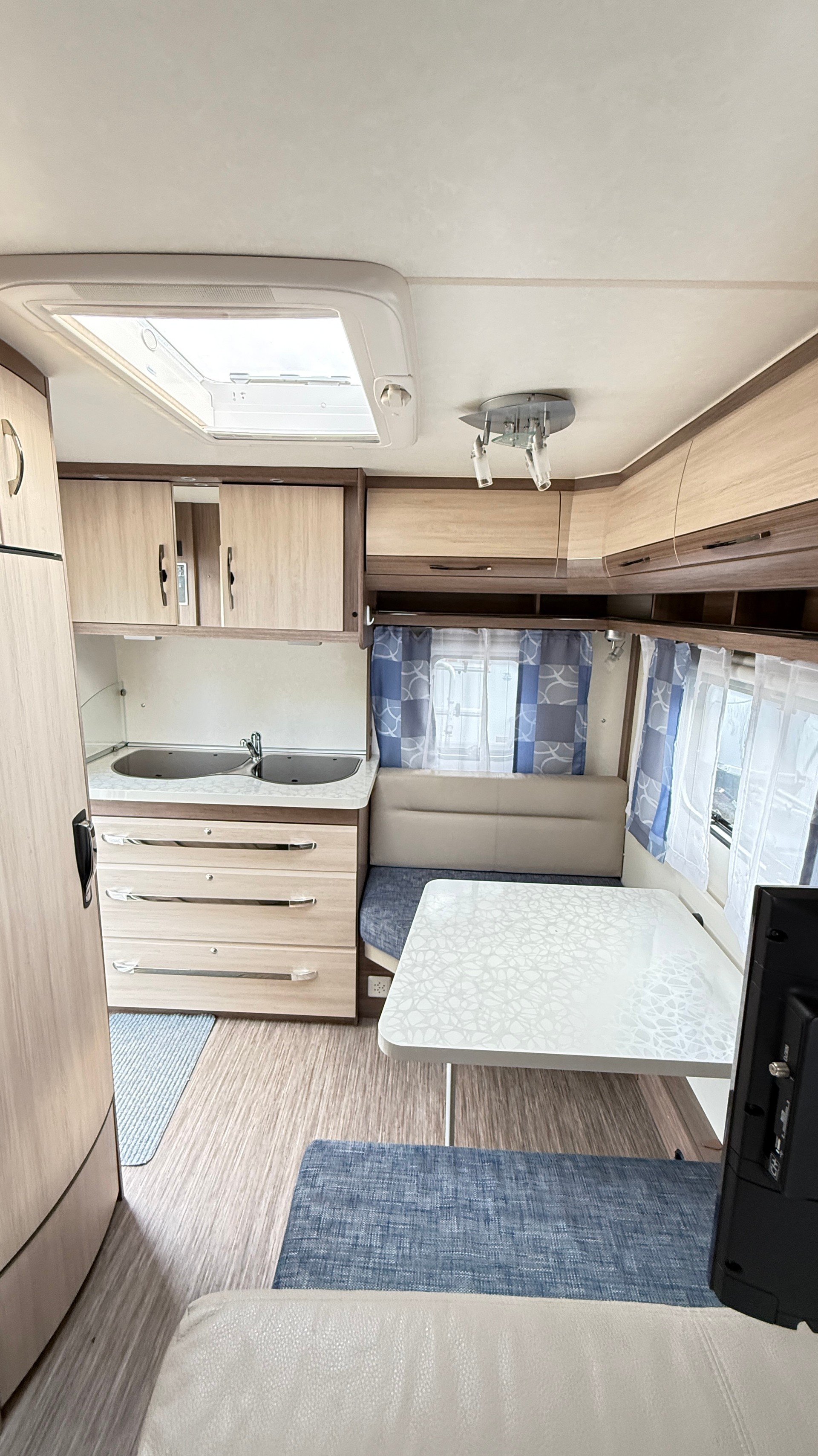 HOBBY Hobby 400 SFE MFK GAS NEU-image-8