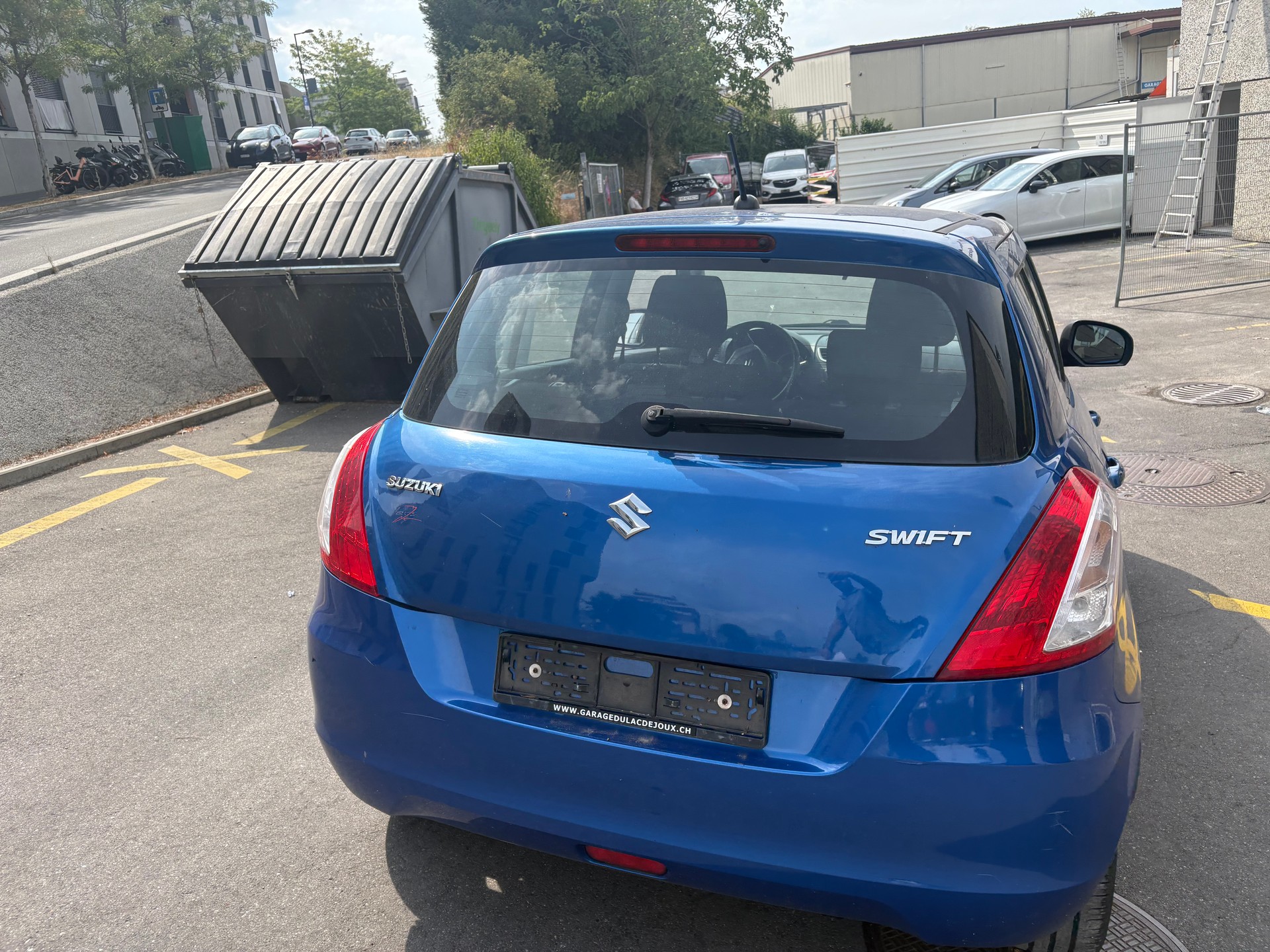 SUZUKI Swift 1.2i 16V GL-image-10