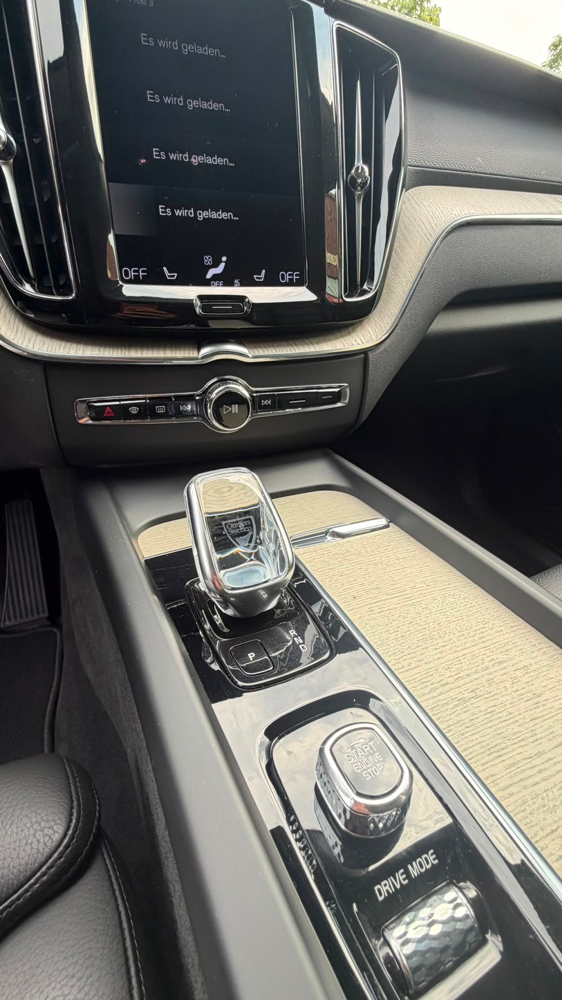 VOLVO XC60 B5 Benzin Mild Hybrid AWD Inscription Geartronic-image-14