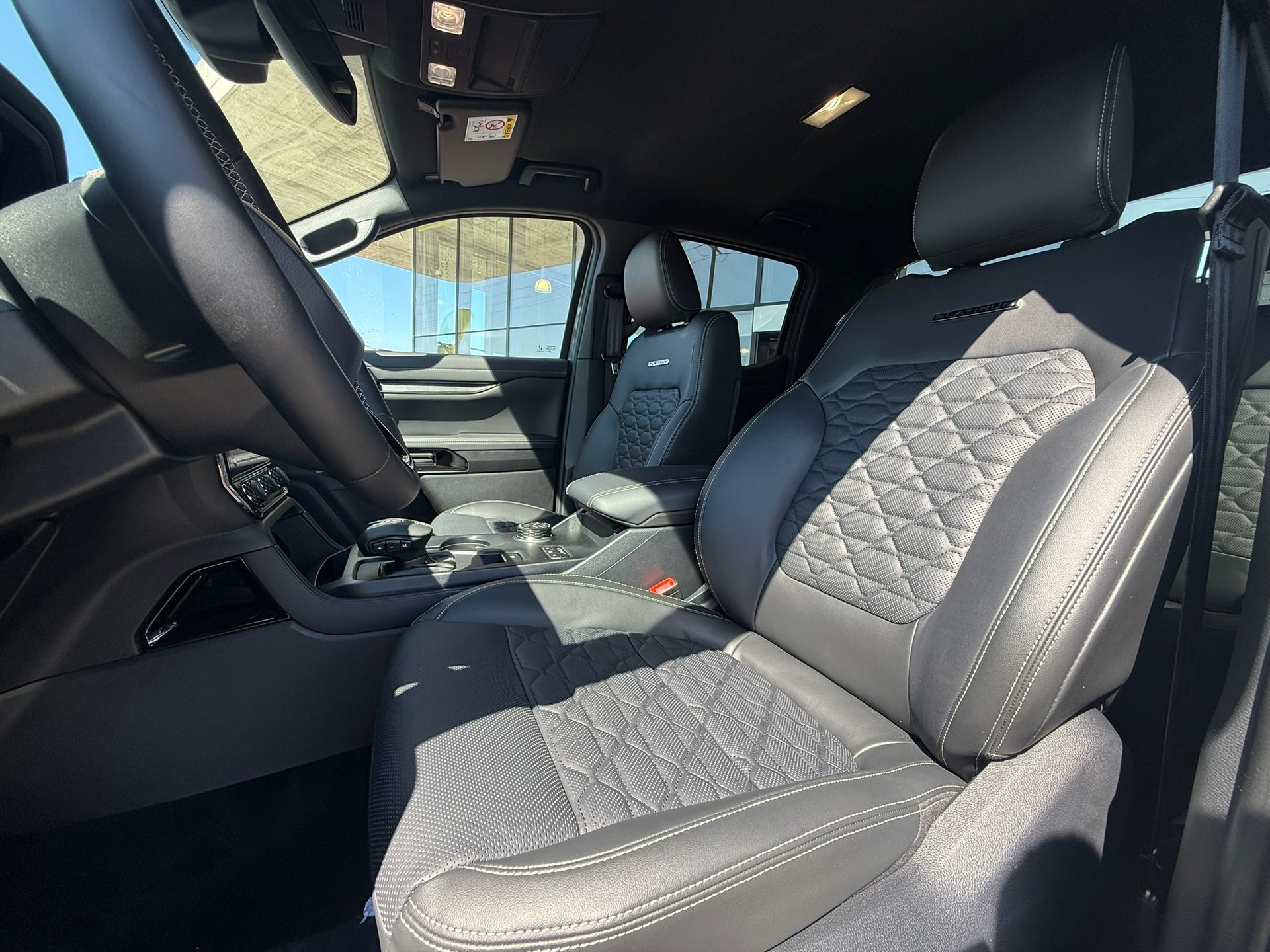 FORD Ranger Platinum 3.0 Eco Blue e-4WD Automat-image-6