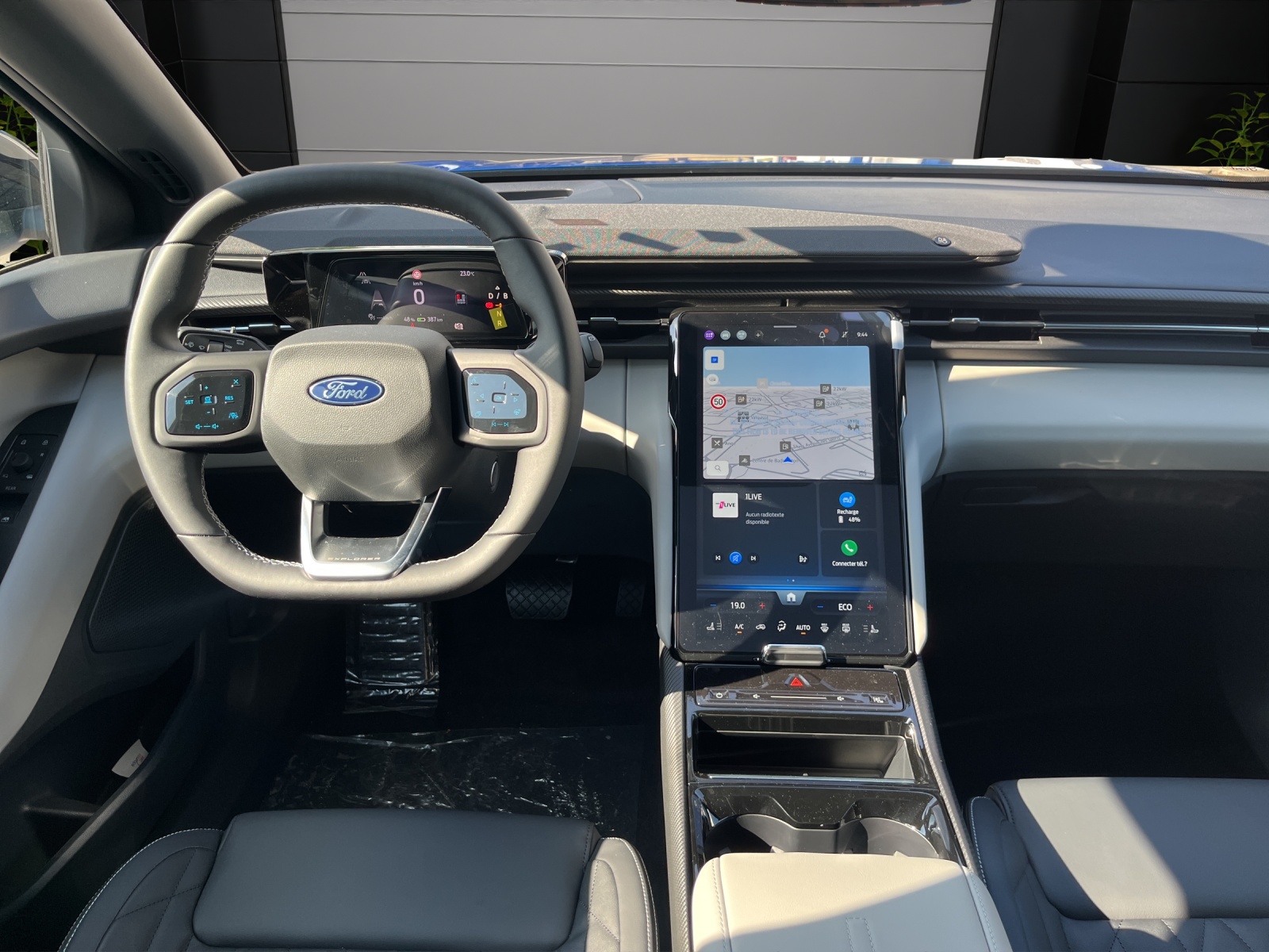 FORD Explorer Elektro 77kWh Dual Extended Range Premium AWD-image-11