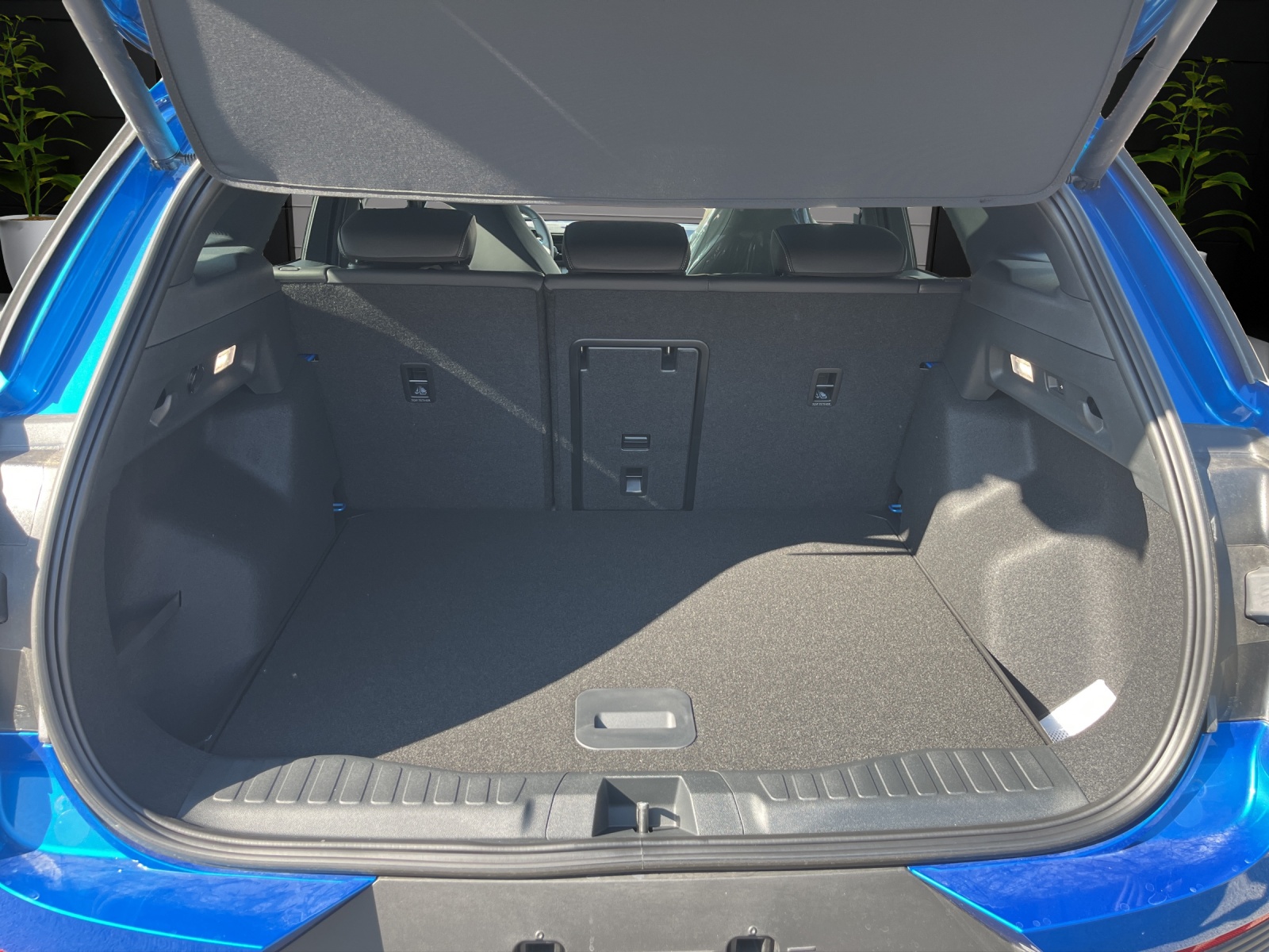 FORD Explorer Elektro 77kWh Dual Extended Range Premium AWD-image-5