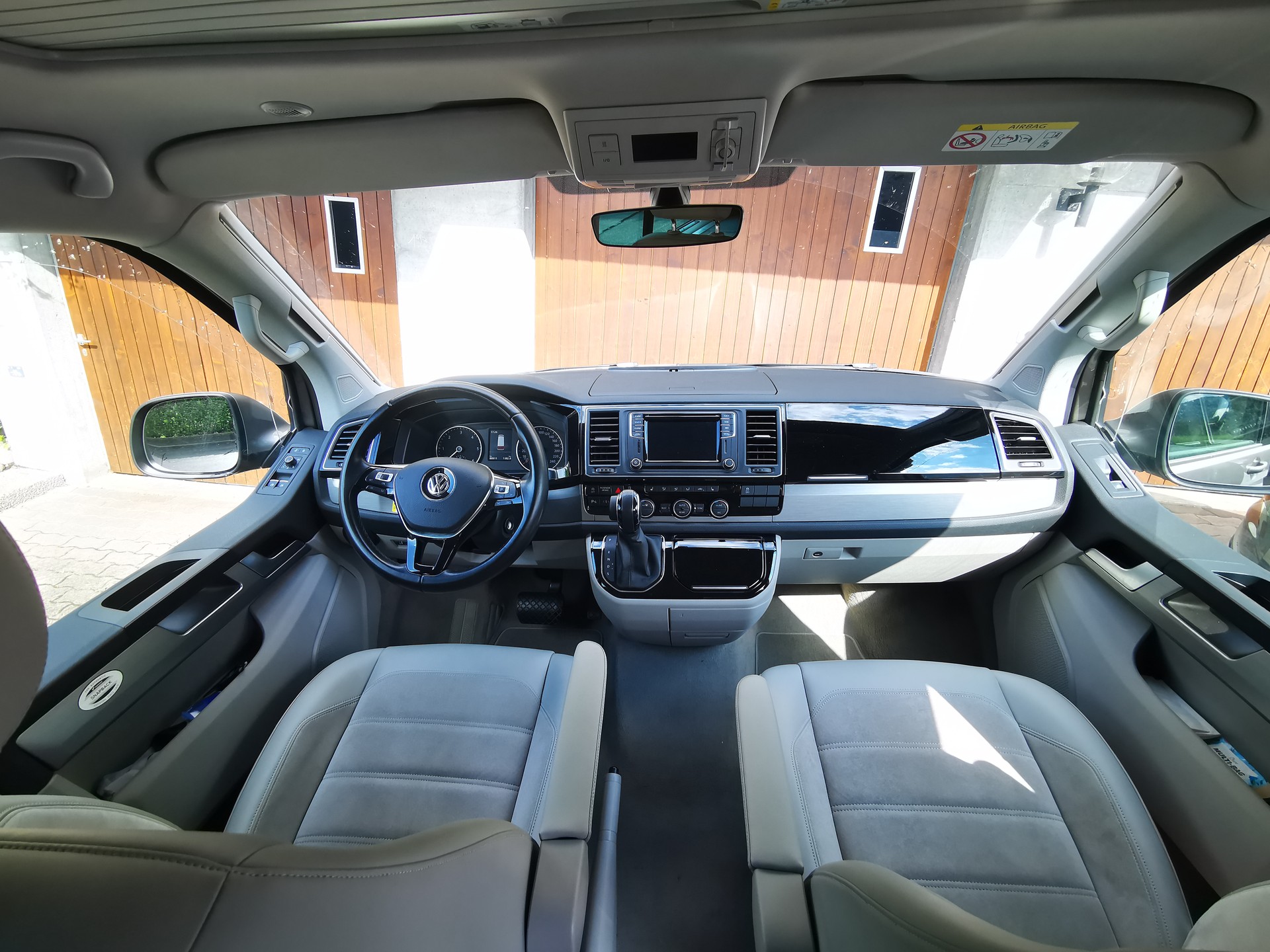 VW 2.0 TDI 150 California Ocean grey DSG 4 Motion-image-9