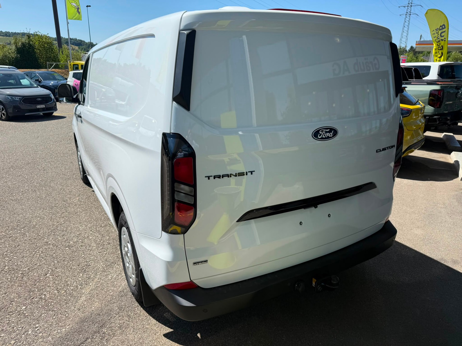 FORD Transit Custom Van PHEV 320 L1H1 Trend Automat-image-4