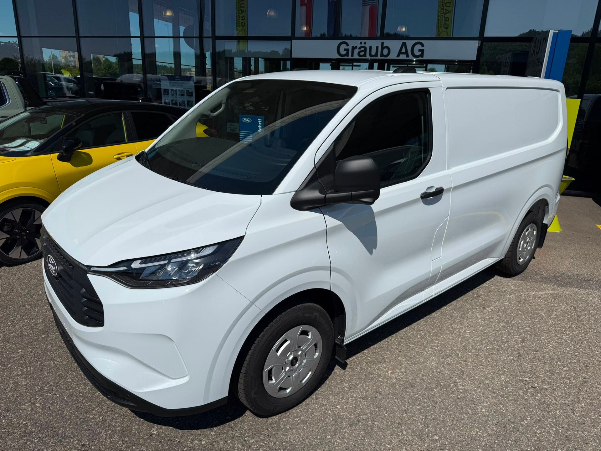 FORD Transit Custom Van PHEV 320 L1H1 Trend Automat-image-2