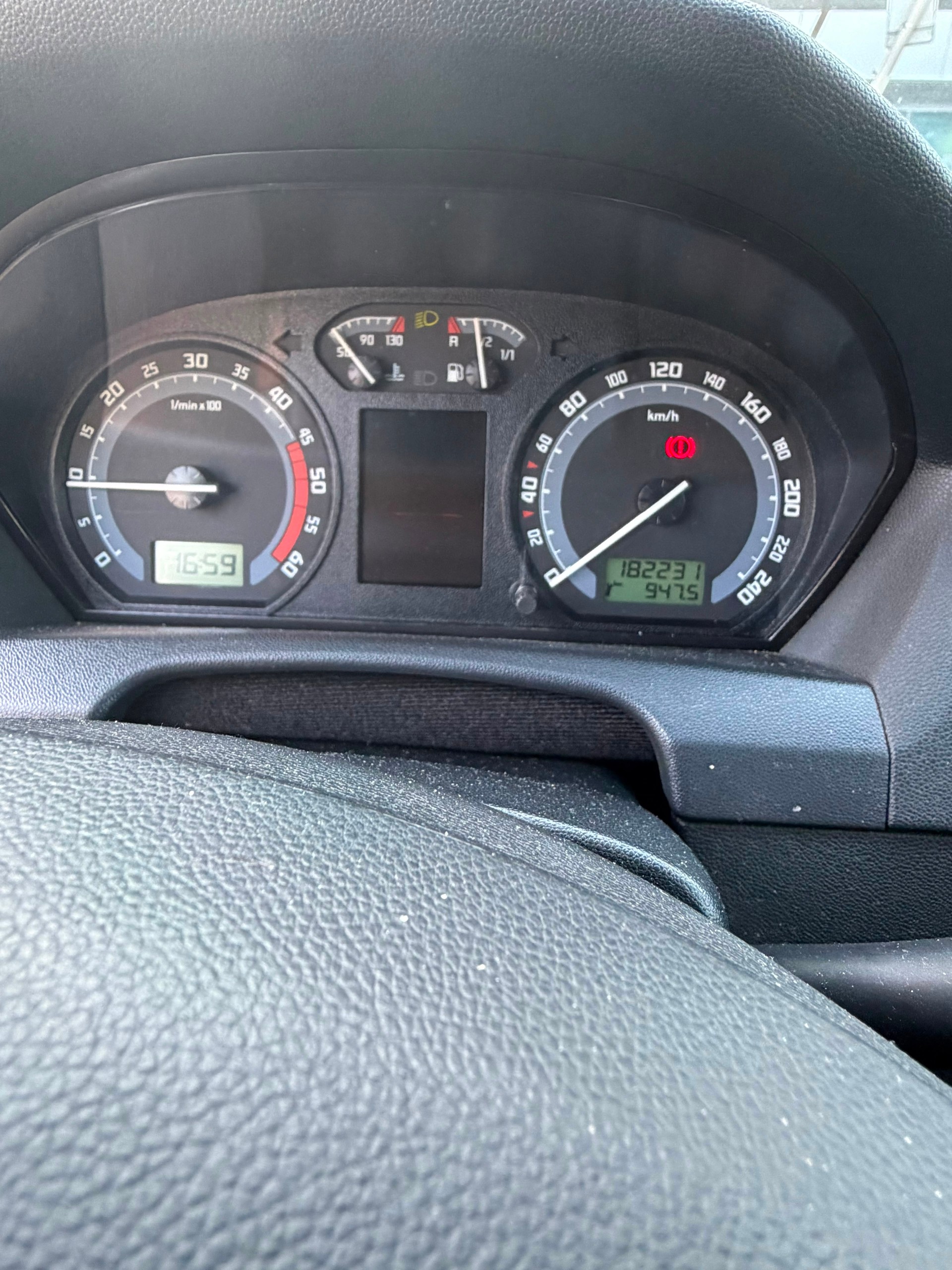 SKODA 1.9 TDI Ambiente-image-2