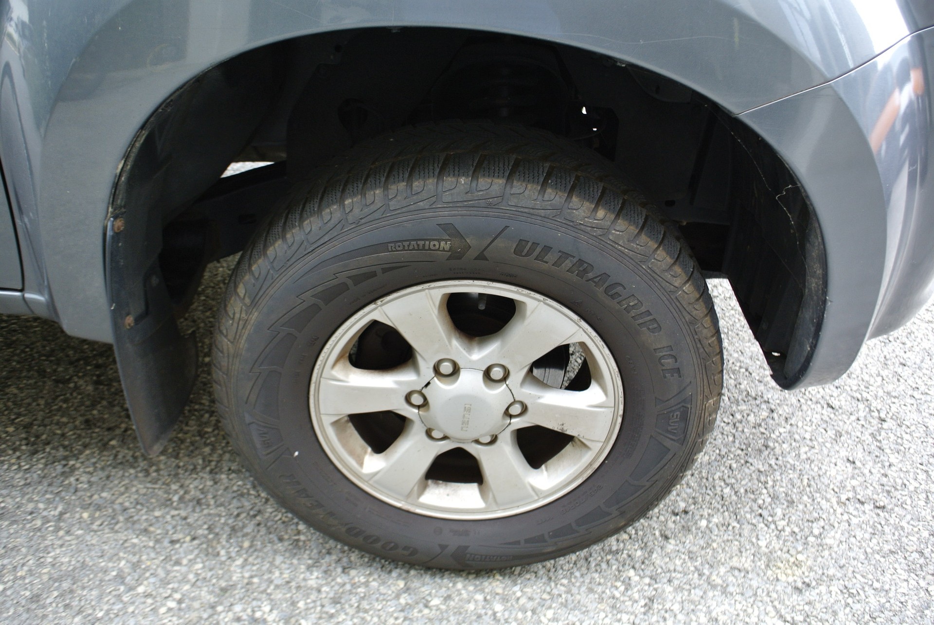 ISUZU D-MAX 1.9 Crew Cab Planet 4x4-image-17
