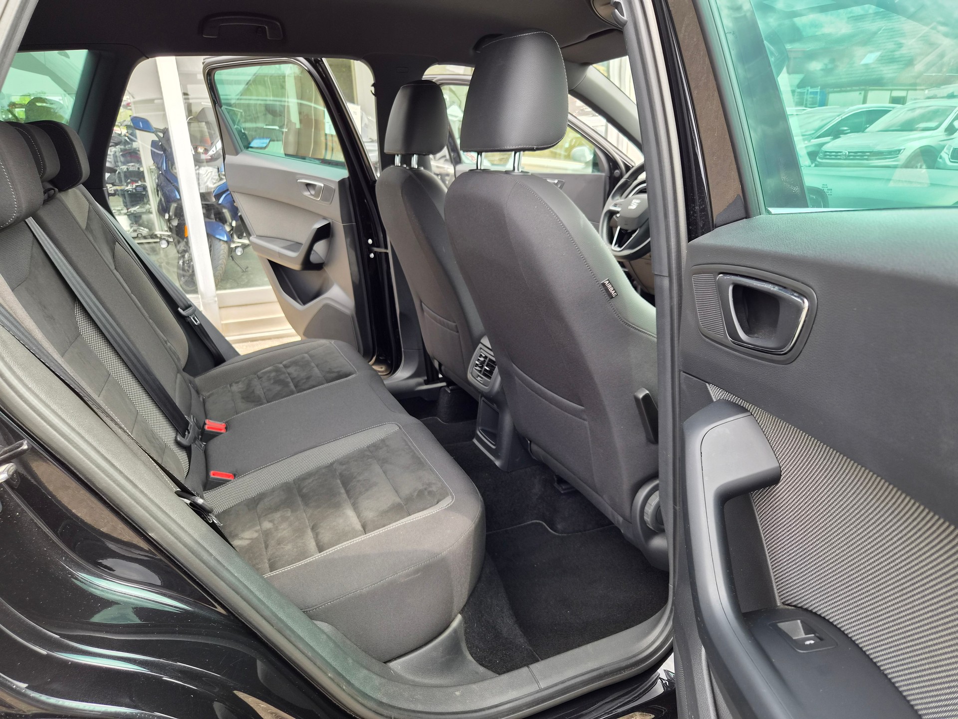 SEAT Ateca 2.0 TDI CR Xcellence 4Drive DSG-image-10