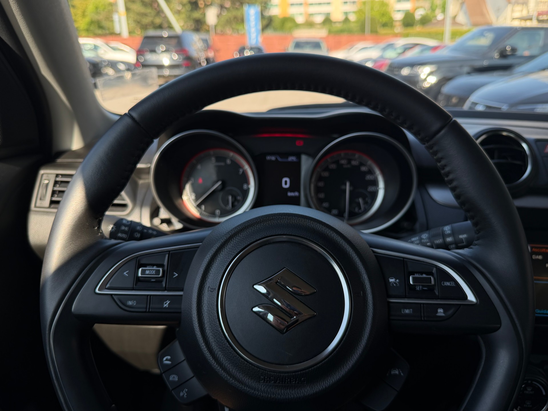 SUZUKI Swift 1.2i Piz Sulai Allgrip 4x4 Hybrid-image-7