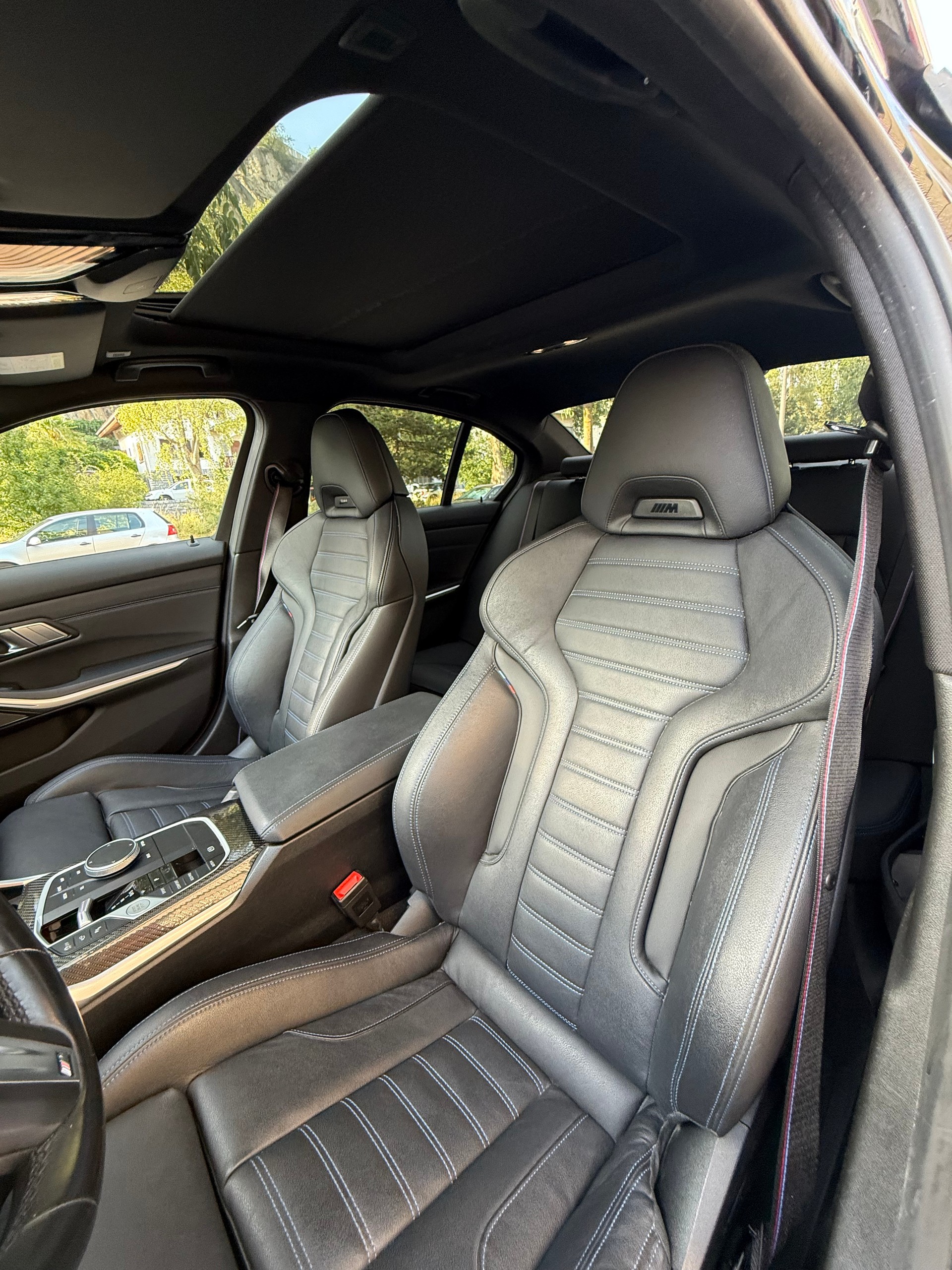 BMW M340i xDrive-image-4